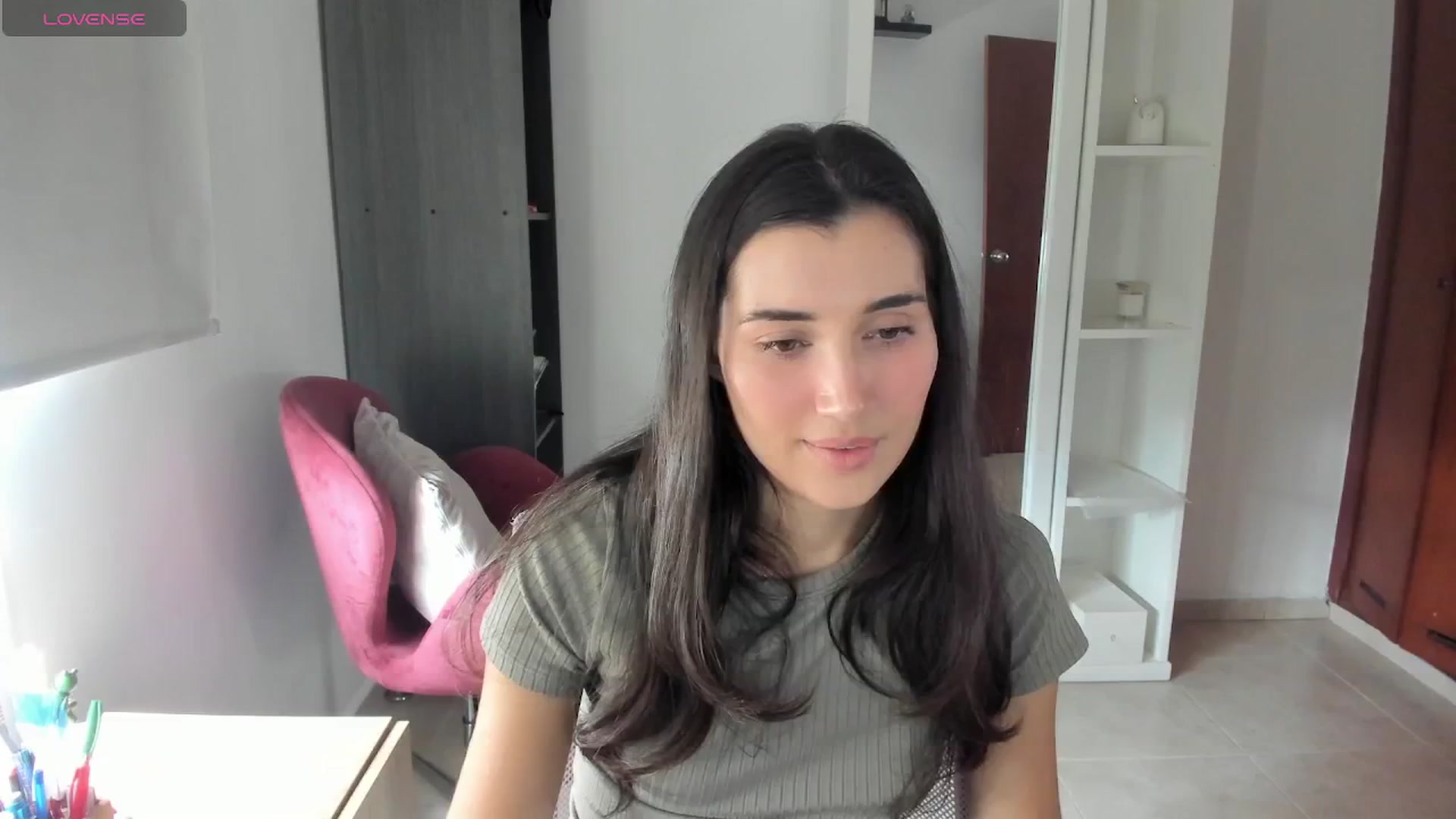 Gallery image thumbnail from Angelnaaughty's myfreecams stream on, 04/15/2026, 16:31 image 11 of 20