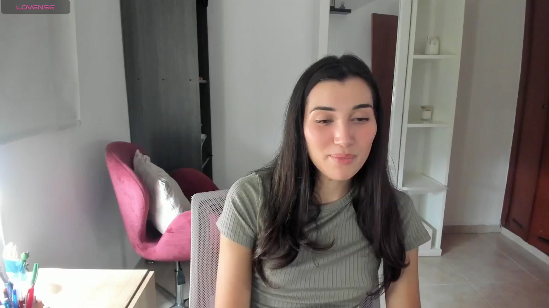 Gallery image thumbnail from Angelnaaughty's myfreecams stream on, 04/15/2026, 16:31 image 6 of 20