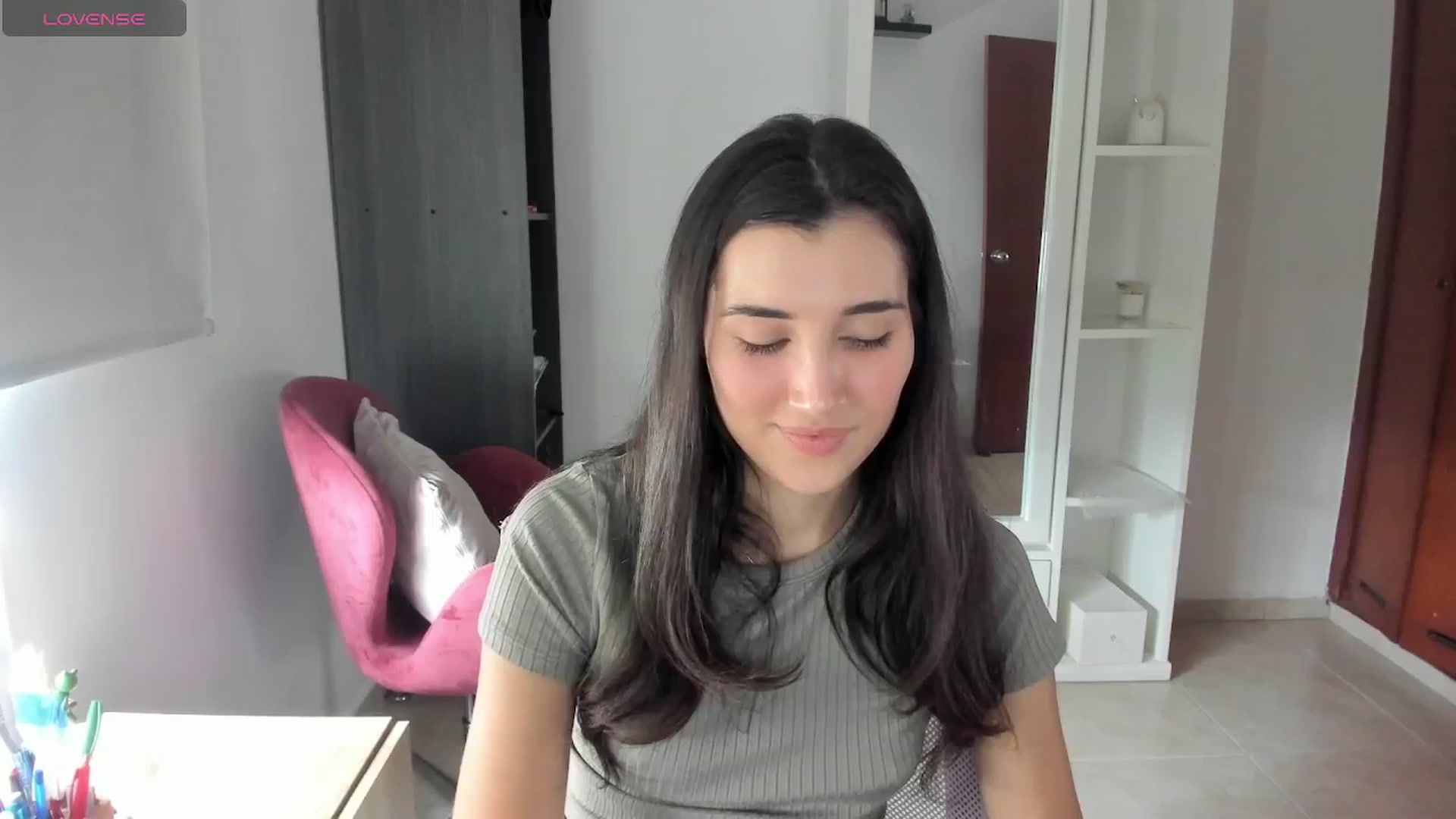 Gallery image thumbnail from Angelnaaughty's myfreecams stream on, 04/15/2026, 16:31 image 18 of 20