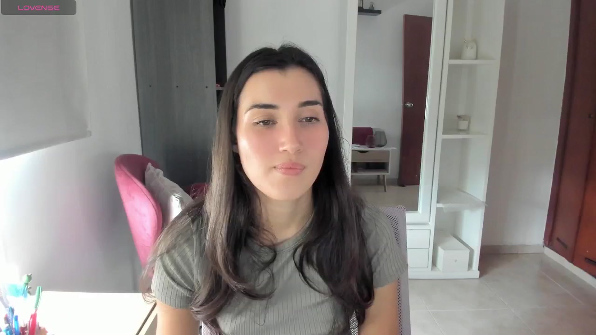 Gallery image thumbnail from Angelnaaughty's myfreecams stream on, 04/15/2026, 16:31 image 10 of 20