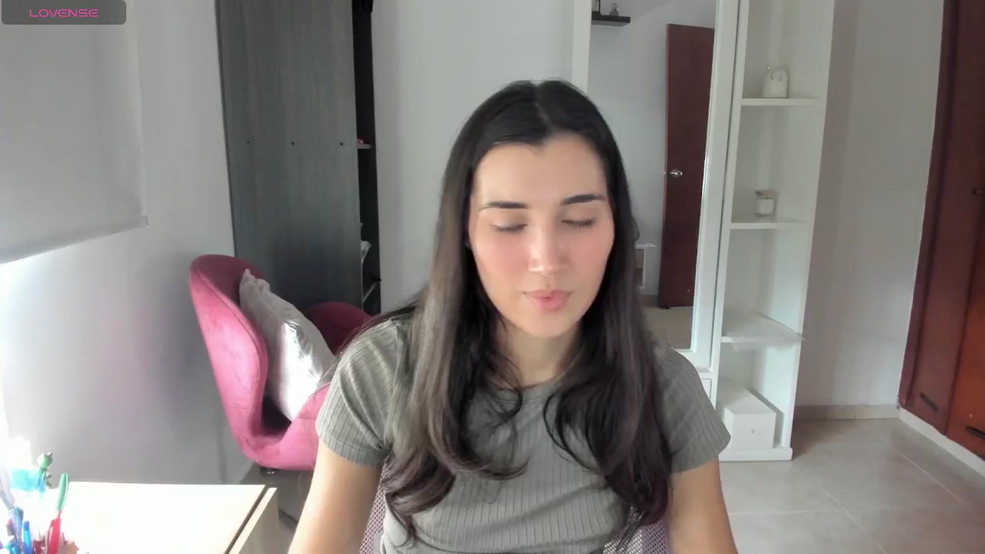 Gallery image thumbnail from Angelnaaughty's myfreecams stream on, 04/15/2026, 16:31 image 12 of 20