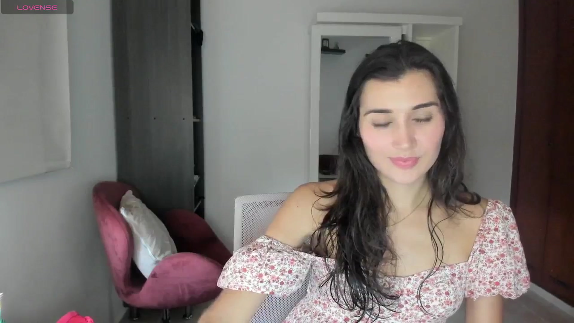 Gallery image thumbnail from Angelnaaughty's myfreecams stream on, 04/22/2026, 21:23 image 8 of 20
