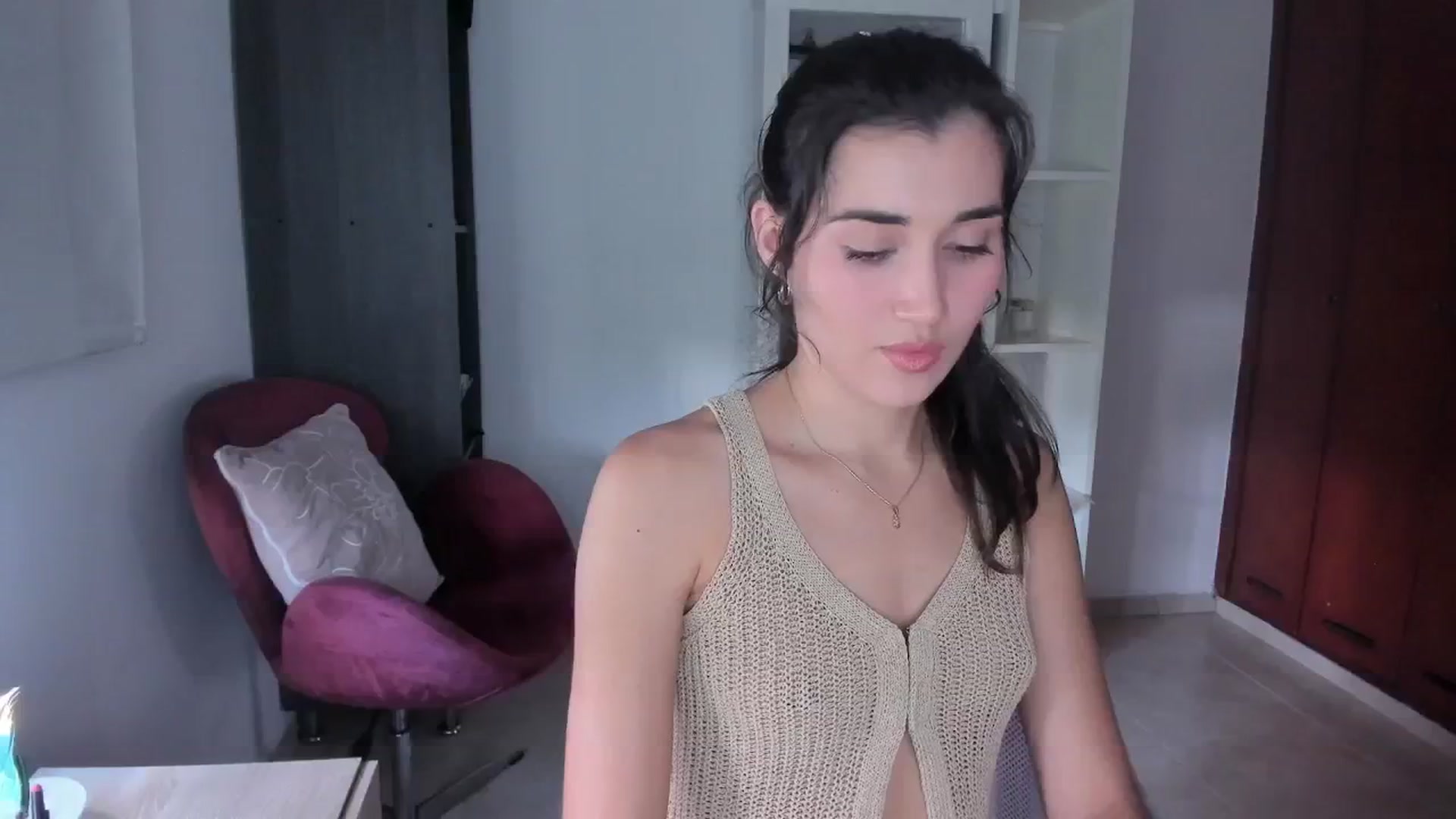 Gallery image thumbnail from Angelnaaughty's myfreecams stream on, 04/24/2026, 20:19 image 3 of 20