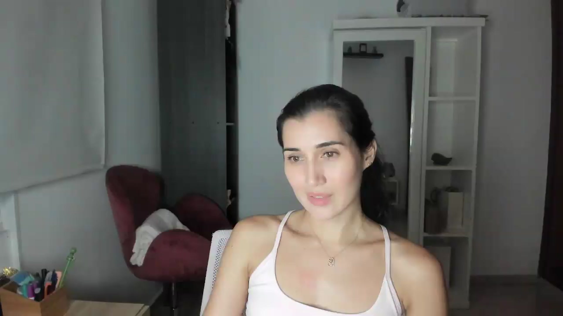 Gallery image thumbnail from Angelnaaughty's myfreecams stream on, 07/30/2026, 24:20 image 17 of 20