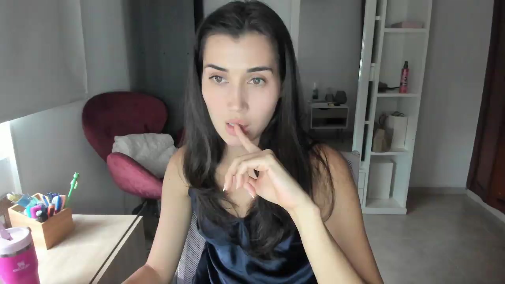 Gallery image thumbnail from Angelnaaughty's myfreecams stream on, 07/31/2026, 22:32 image 2 of 20