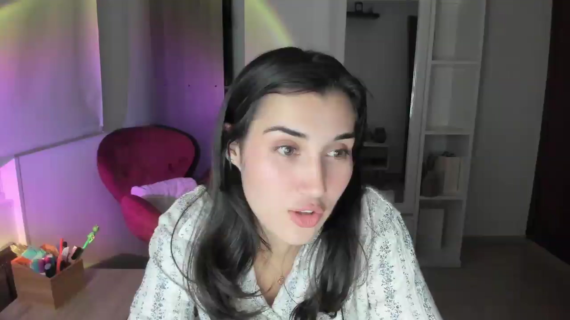 Gallery image thumbnail from Angelnaaughty's myfreecams stream on, 08/06/2026, 23:22 image 14 of 20