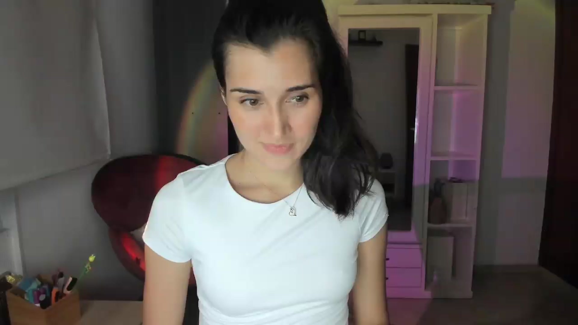 Gallery image thumbnail from Angelnaaughty's myfreecams stream on, 08/08/2026, 03:09 image 10 of 20