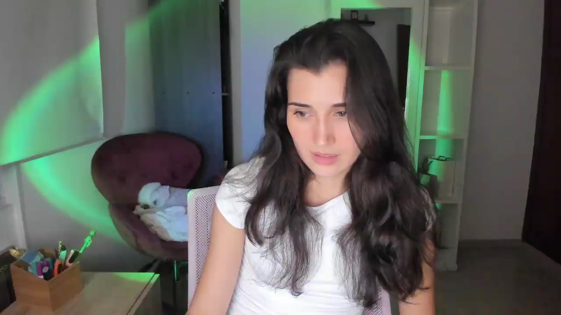 Gallery image thumbnail from Angelnaaughty's myfreecams stream on, 08/08/2026, 04:13 image 8 of 20