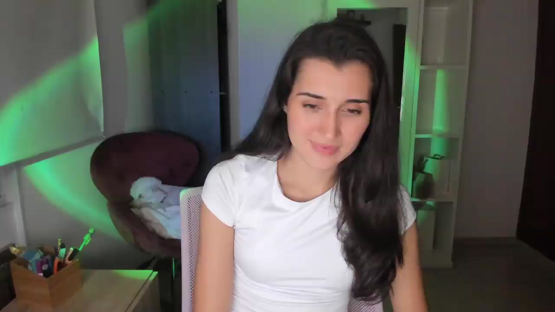 Gallery image thumbnail from Angelnaaughty's myfreecams stream on, 08/08/2026, 04:13 image 2 of 20