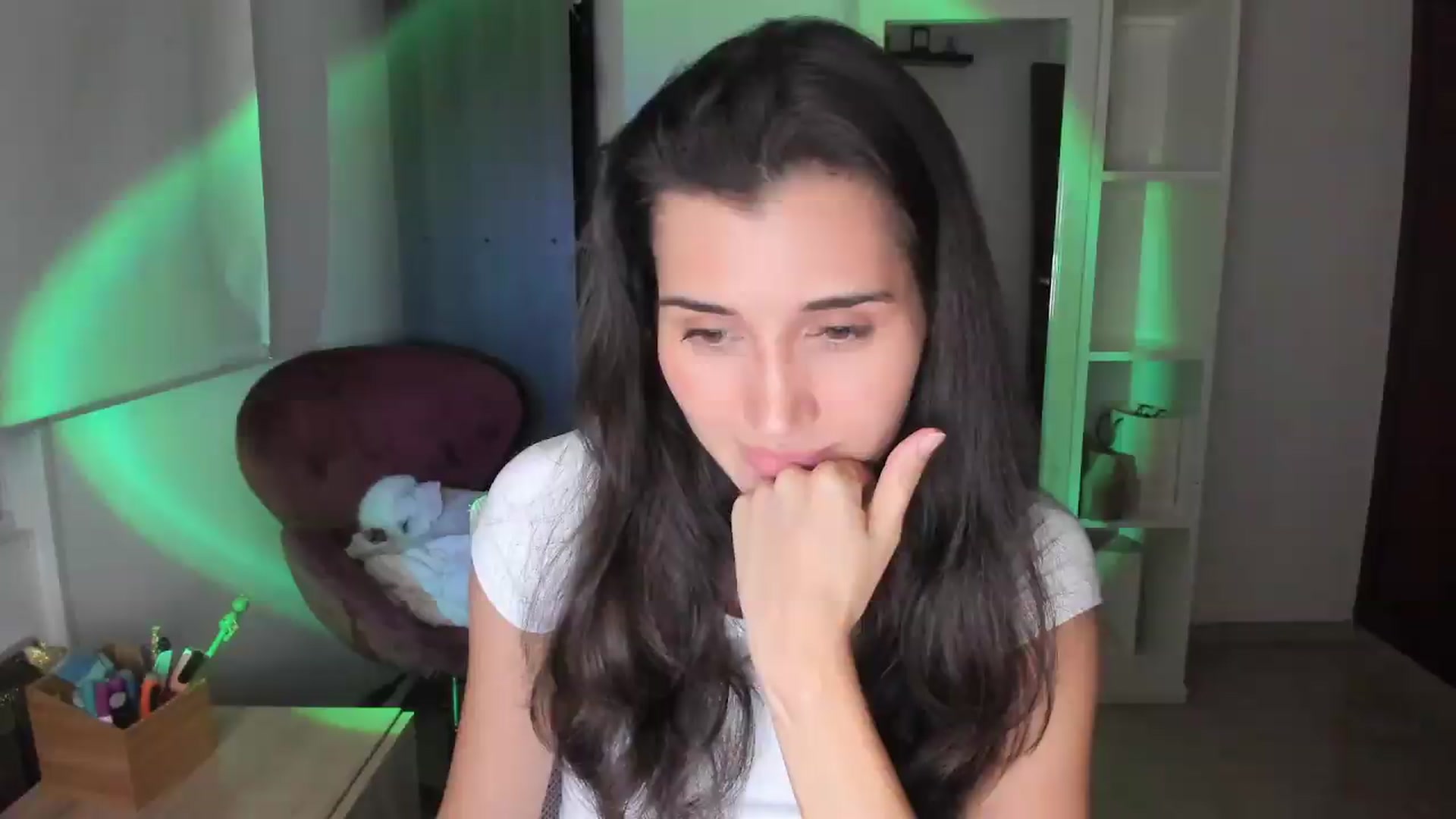 Gallery image thumbnail from Angelnaaughty's myfreecams stream on, 08/08/2026, 04:13 image 15 of 20