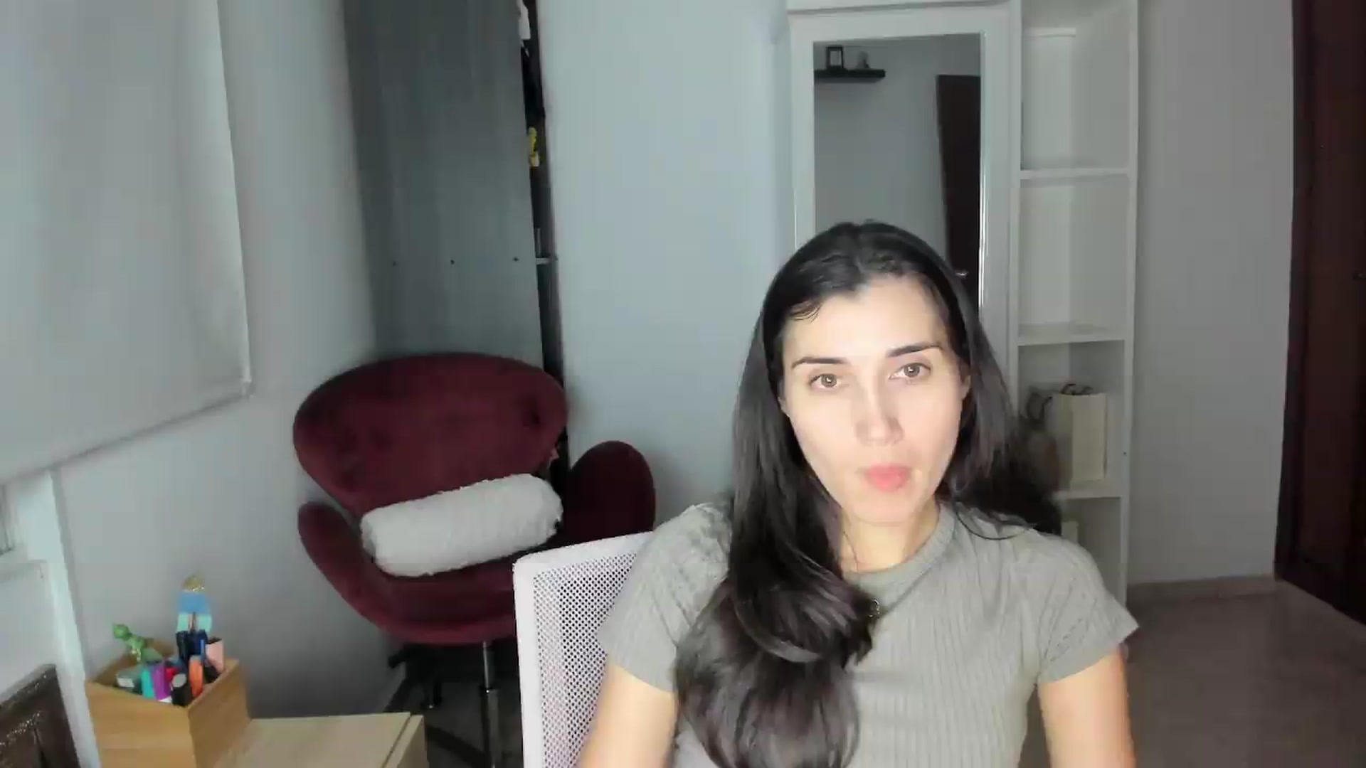 Gallery image thumbnail from Angelnaaughty's myfreecams stream on, 08/13/2026, 24:10 image 16 of 20