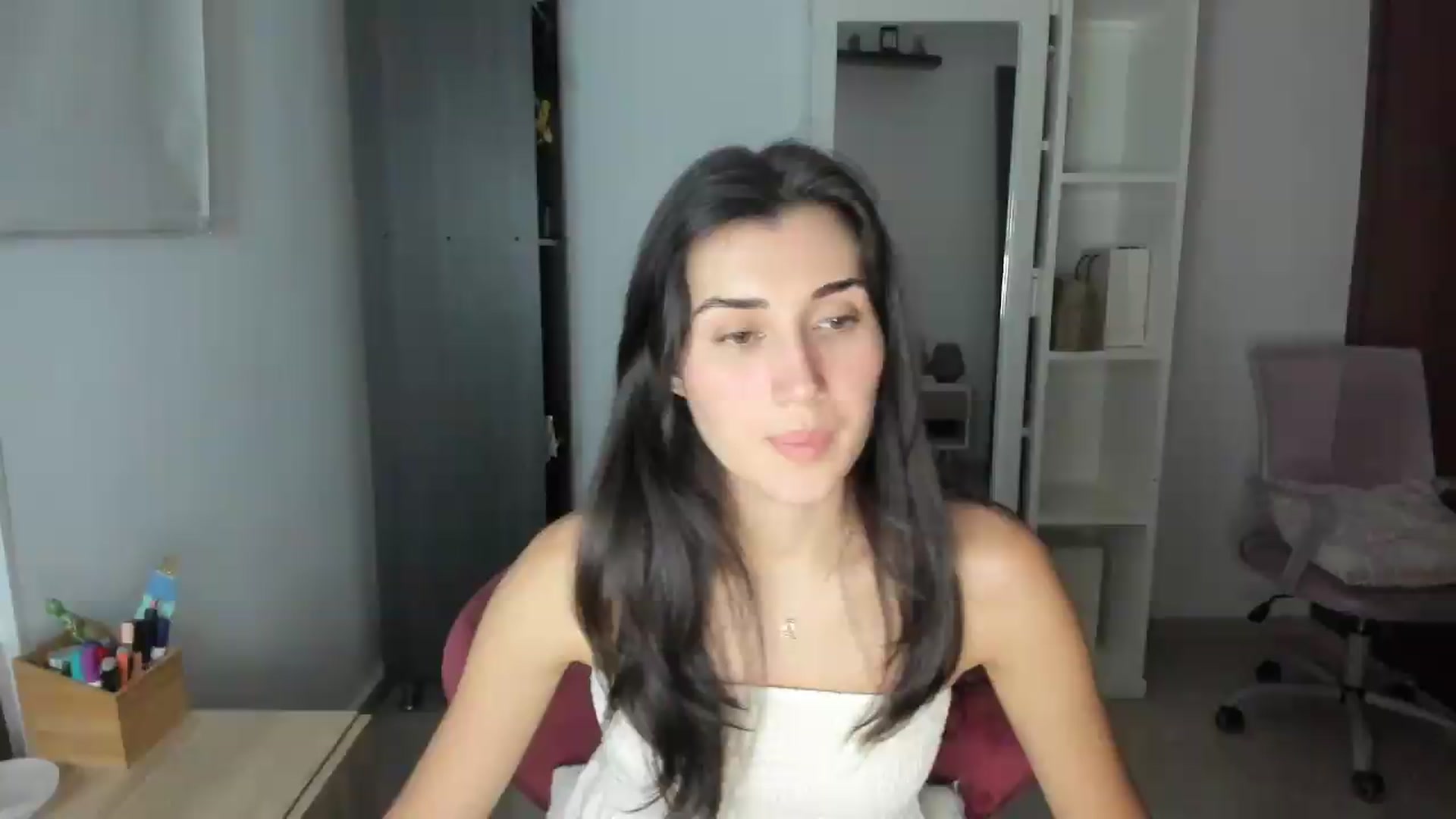 Gallery image thumbnail from Angelnaaughty's myfreecams stream on, 08/23/2026, 24:33 image 3 of 20