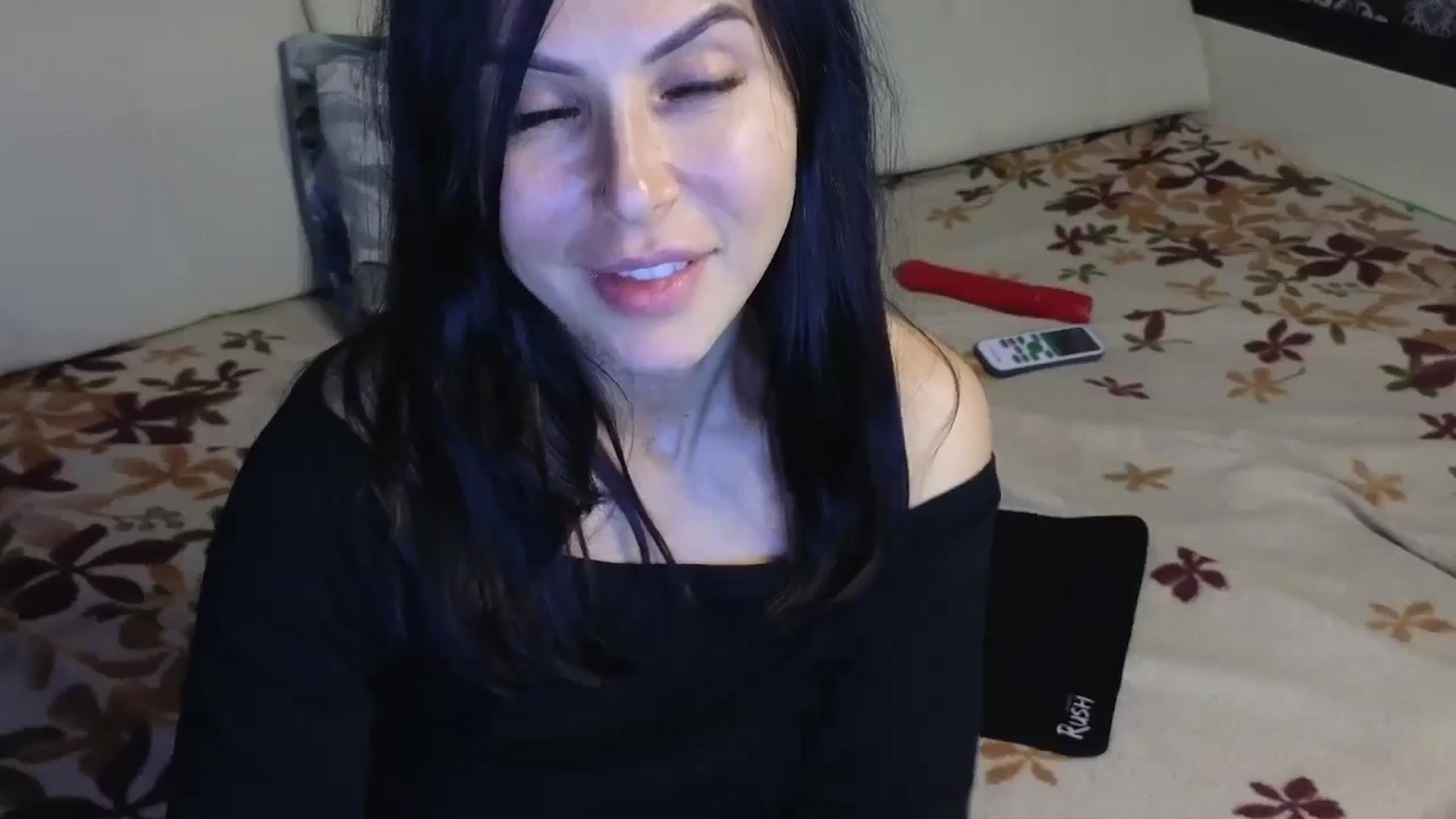 Gallery image thumbnail from AngelsEyesXX's myfreecams stream on, 06/17/2024, 18:40 image 15 of 20