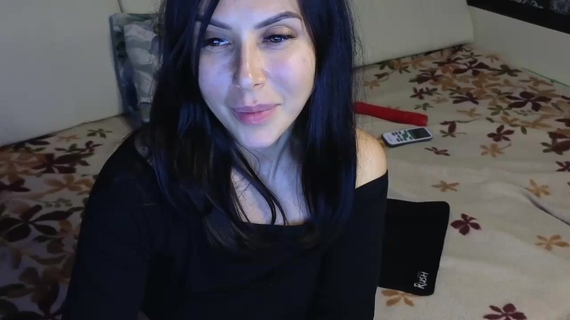 Gallery image thumbnail from AngelsEyesXX's myfreecams stream on, 06/17/2024, 18:40 image 16 of 20