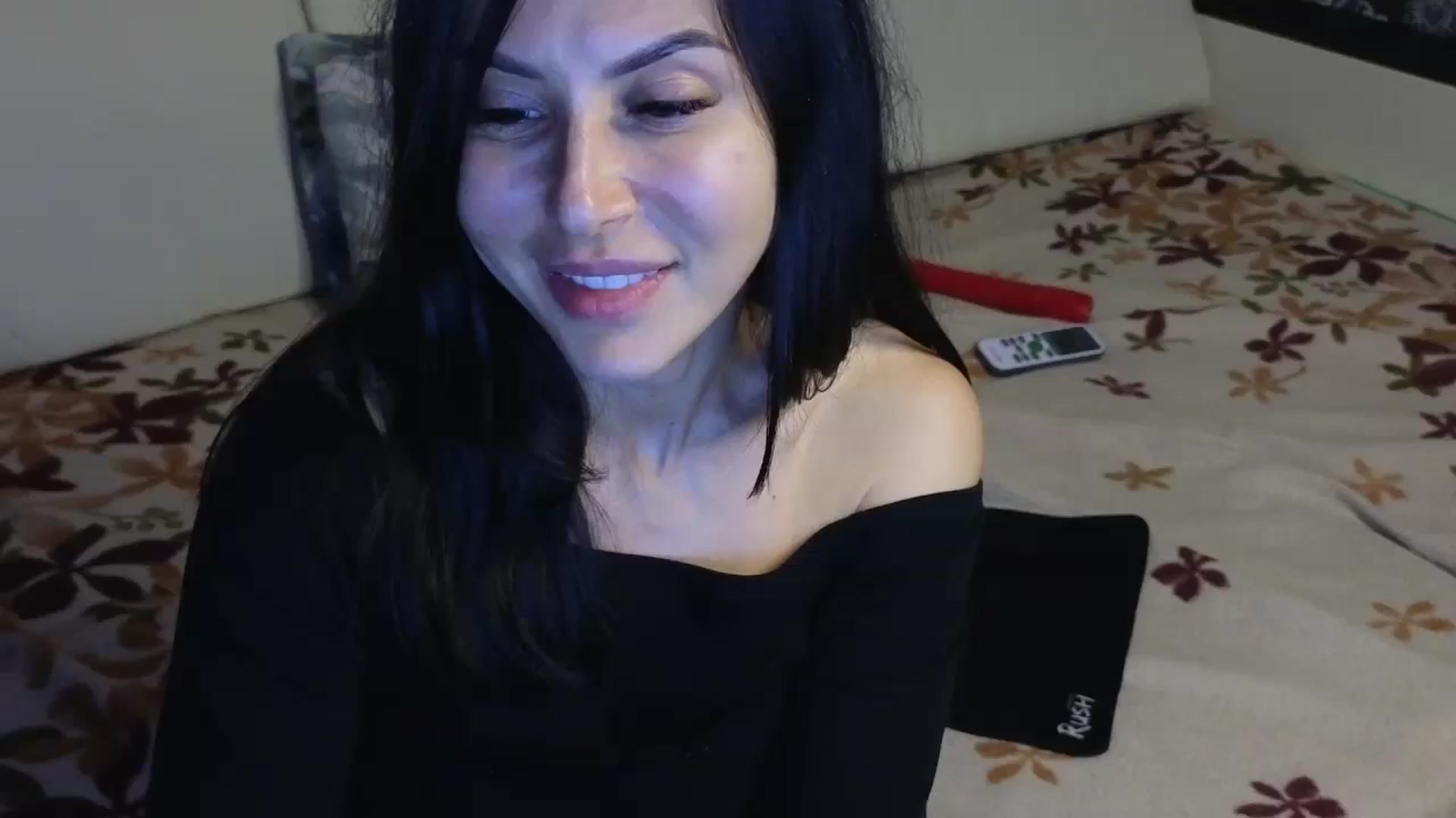 Gallery image thumbnail from AngelsEyesXX's myfreecams stream on, 06/17/2024, 18:40 image 14 of 20