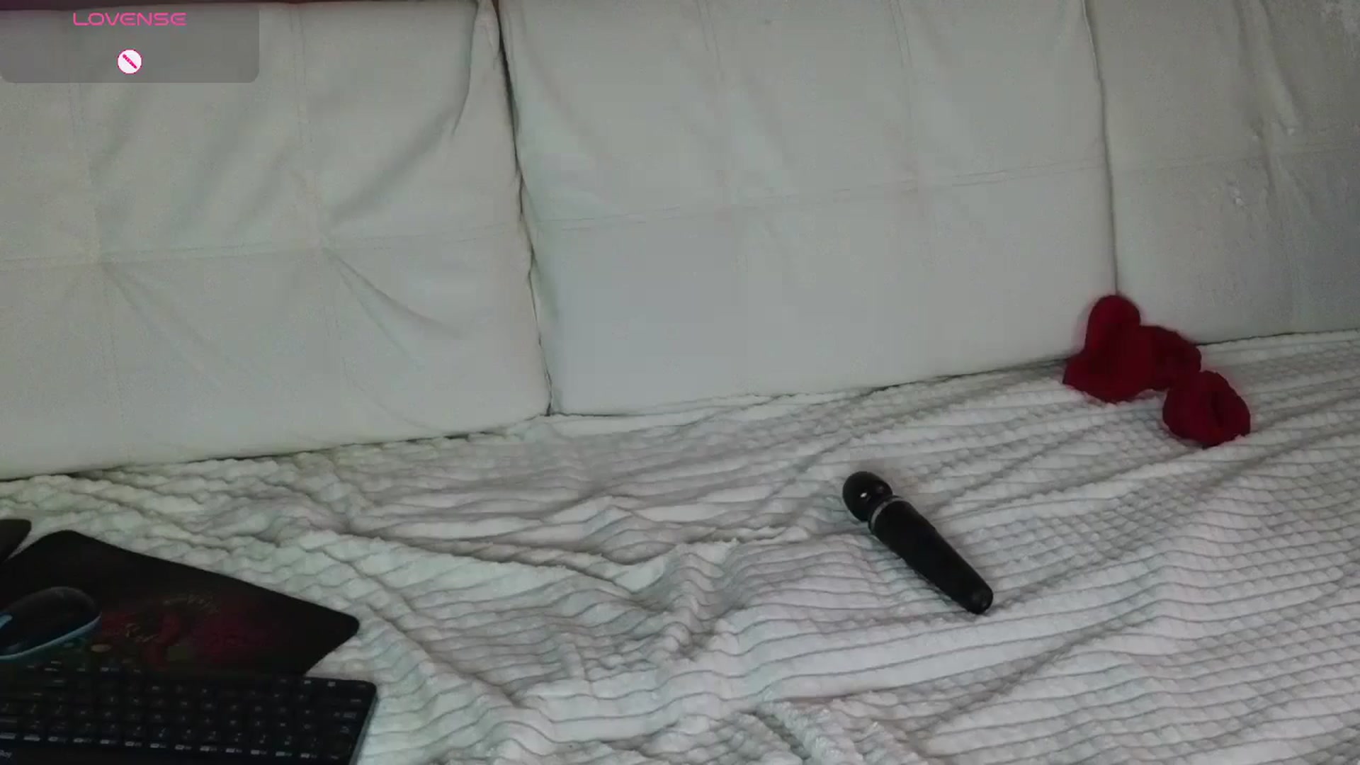 Gallery image thumbnail from AngelsEyesXX's myfreecams stream on, 12/29/2024, 07:33 image 13 of 20