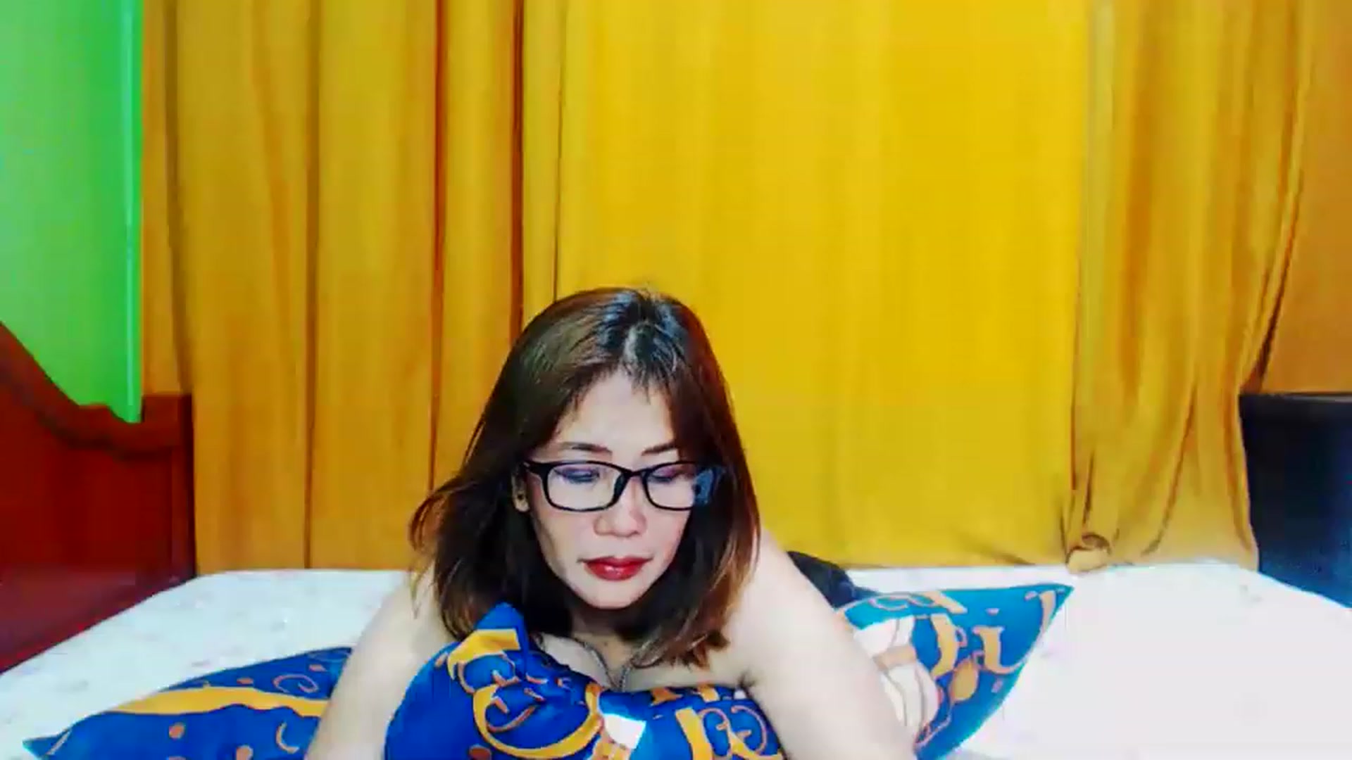 Gallery image thumbnail from Angelsweet02's myfreecams stream on, 04/17/2023, 01:32 image 12 of 20