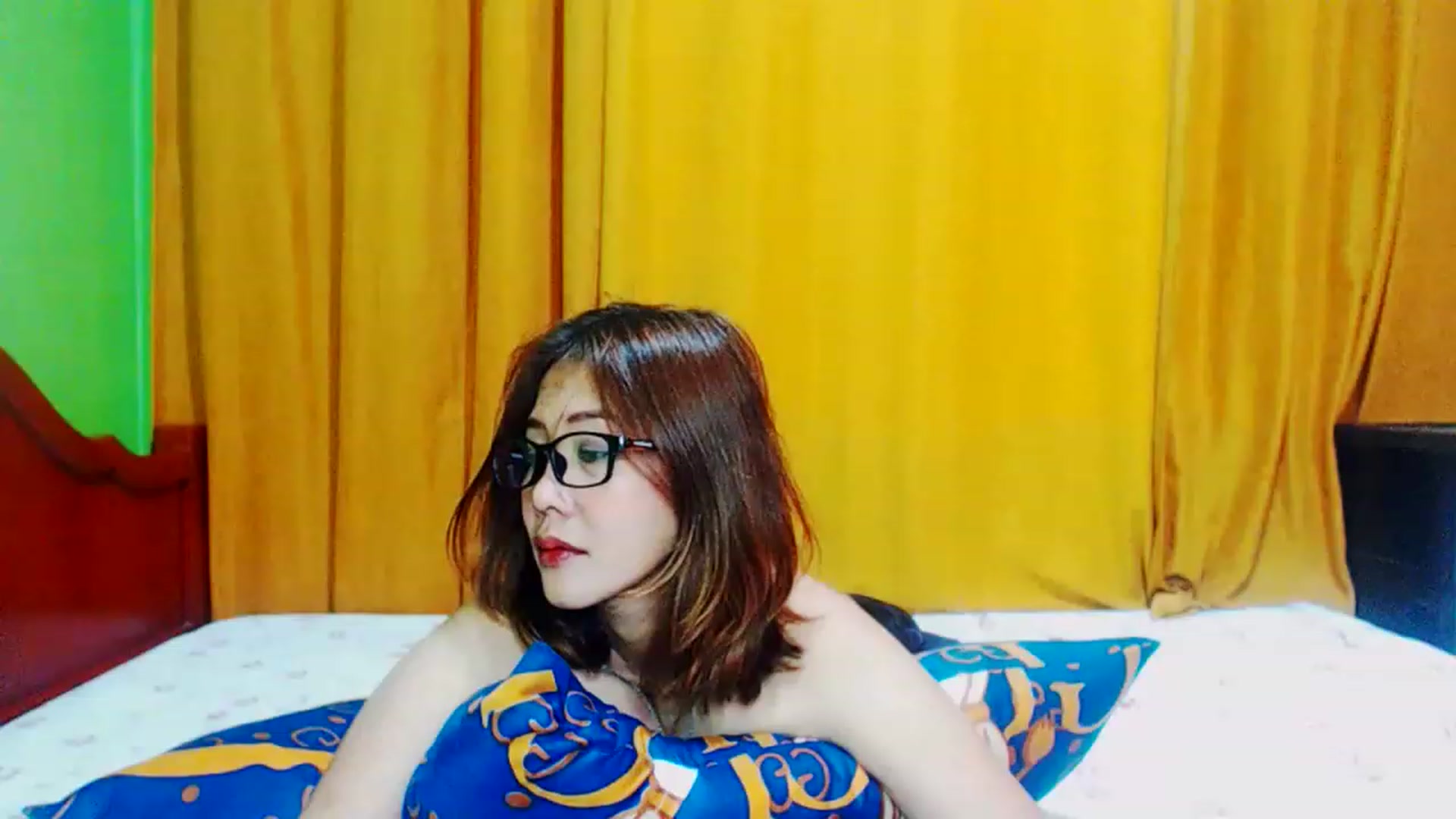Gallery image thumbnail from Angelsweet02's myfreecams stream on, 04/17/2023, 01:32 image 10 of 20