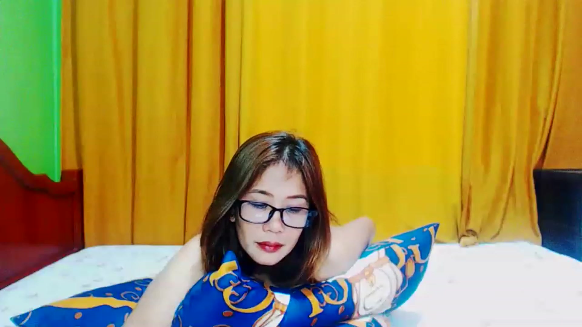 Gallery image thumbnail from Angelsweet02's myfreecams stream on, 04/17/2023, 01:32 image 13 of 20