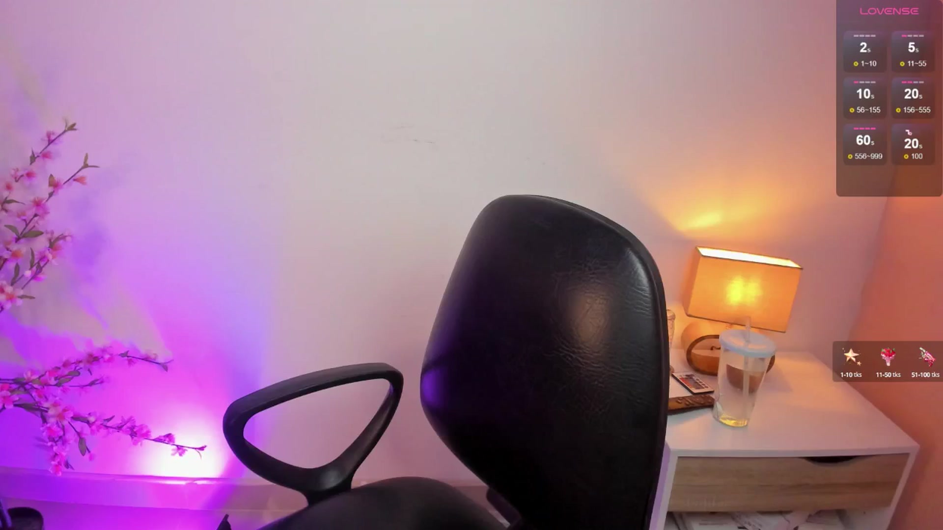 Gallery image thumbnail from Angelvicky's myfreecams stream on, 07/10/2024, 02:05 image 18 of 20