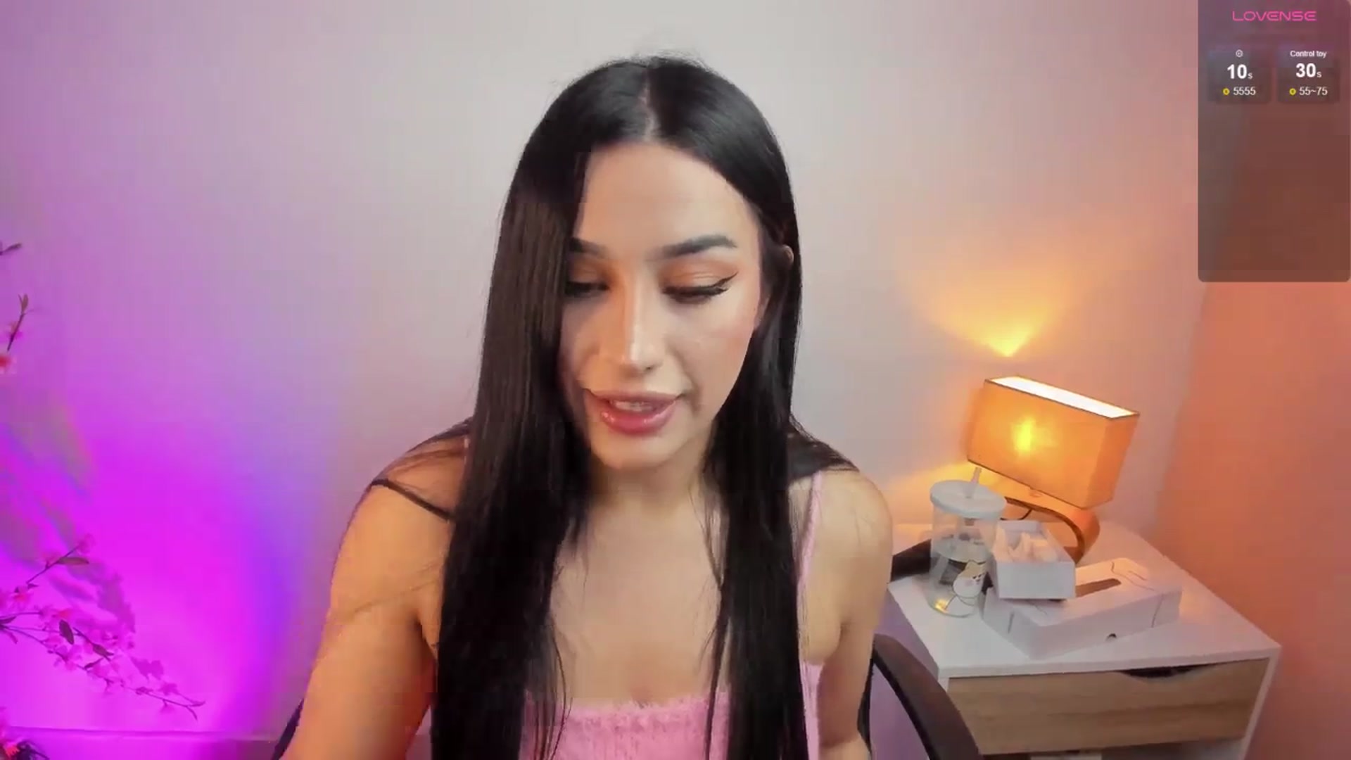 Gallery image thumbnail from Angelvicky's myfreecams stream on, 07/28/2024, 16:29 image 15 of 20