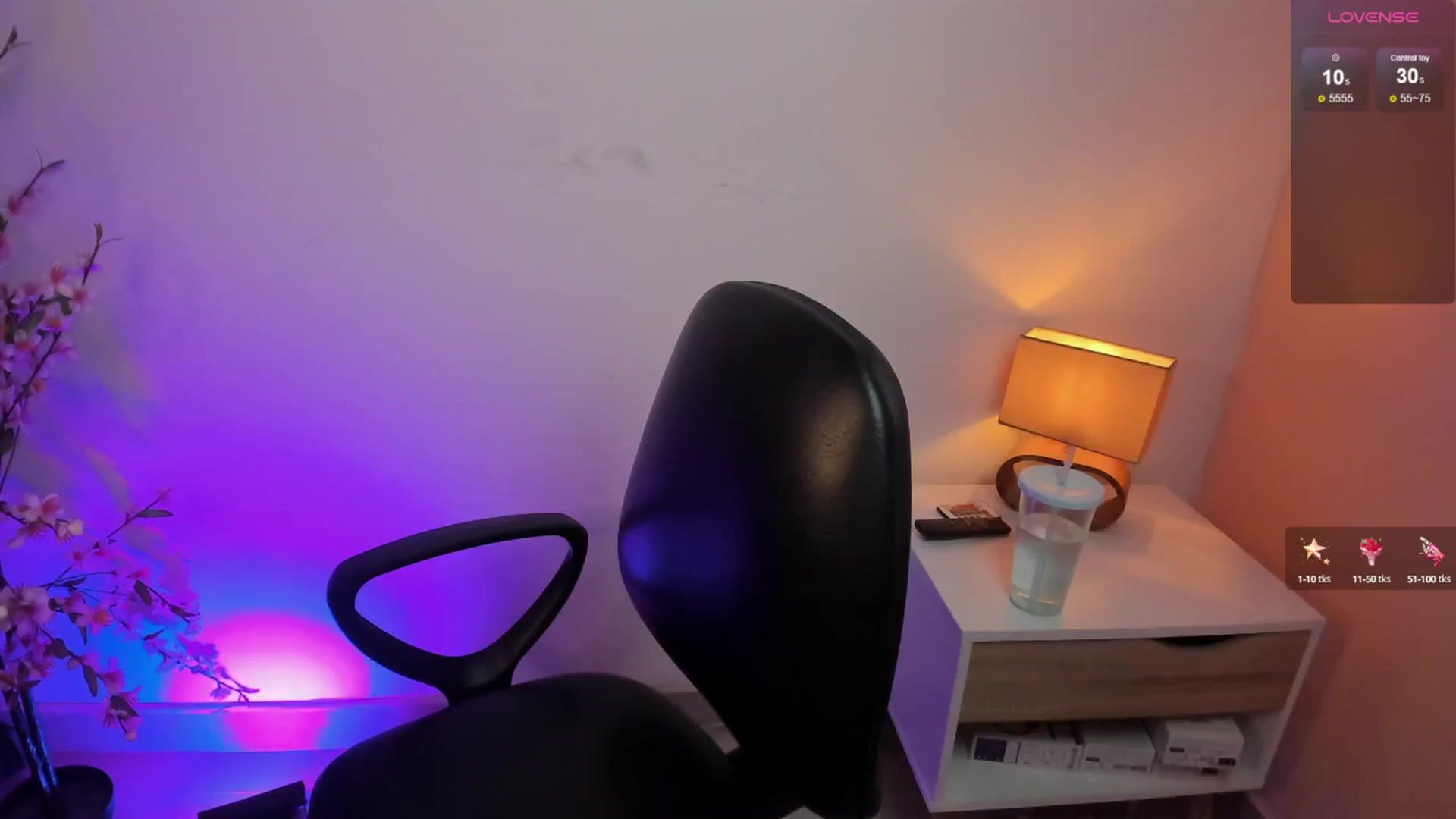 Gallery image thumbnail from Angelvicky's myfreecams stream on, 08/04/2024, 15:05 image 18 of 20