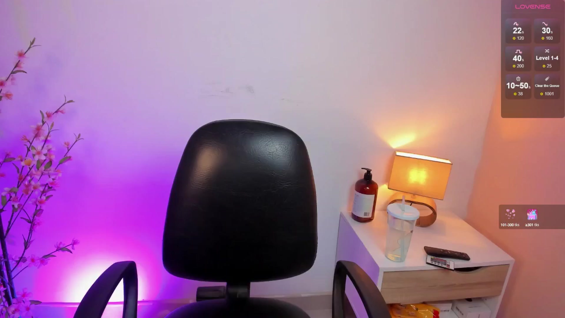 Gallery image thumbnail from Angelvicky's myfreecams stream on, 08/11/2024, 14:17 image 8 of 20