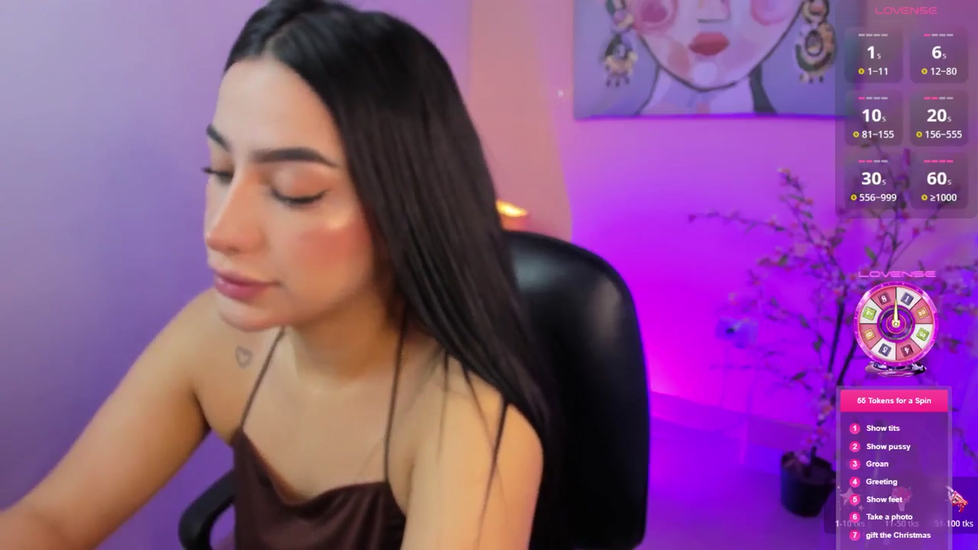 Gallery image thumbnail from Angelvicky's myfreecams stream on, 11/21/2025, 17:14 image 6 of 20