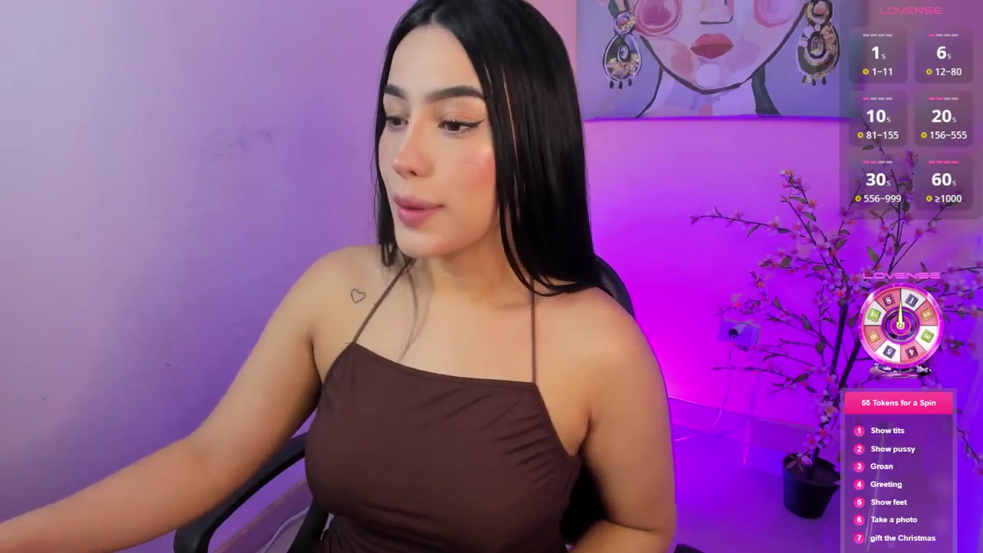 Gallery image thumbnail from Angelvicky's myfreecams stream on, 11/21/2025, 17:14 image 12 of 20
