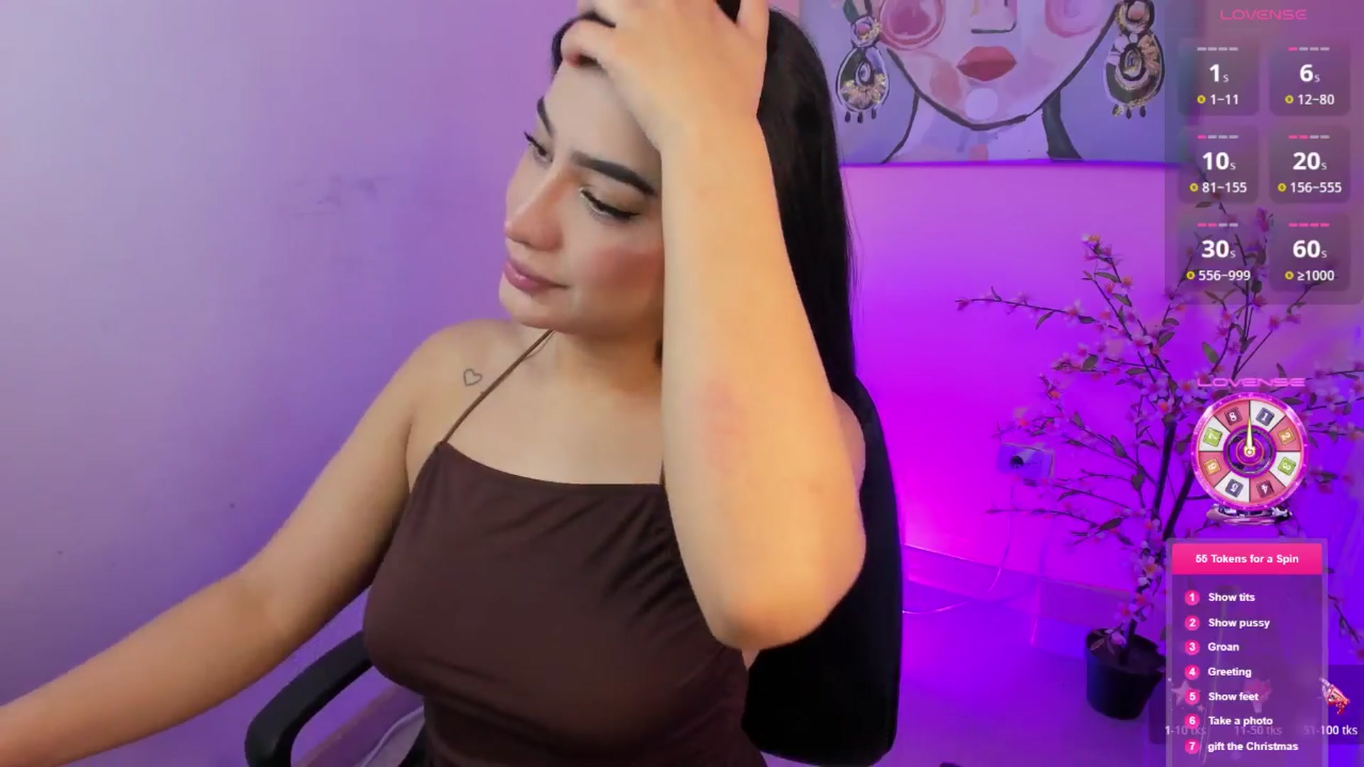 Gallery image thumbnail from Angelvicky's myfreecams stream on, 11/21/2025, 17:14 image 9 of 20