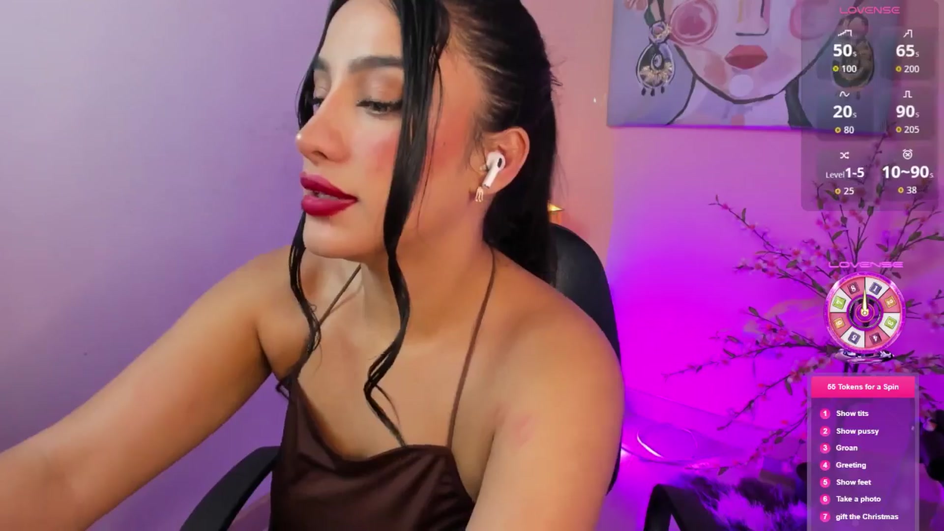 Gallery image thumbnail from Angelvicky's myfreecams stream on, 01/11/2026, 18:05 image 12 of 20