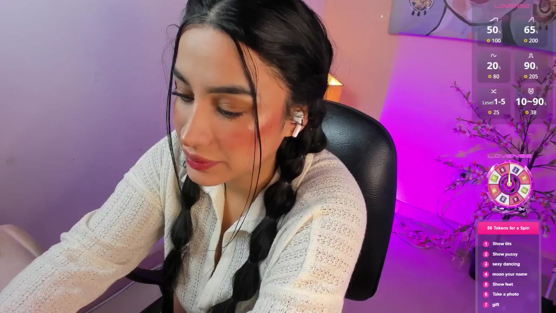 Gallery image thumbnail from Angelvicky's myfreecams stream on, 02/25/2026, 02:42 image 9 of 20
