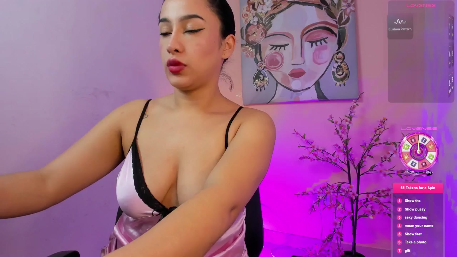 Gallery image thumbnail from Angelvicky's myfreecams stream on, 03/30/2026, 01:41 image 12 of 20