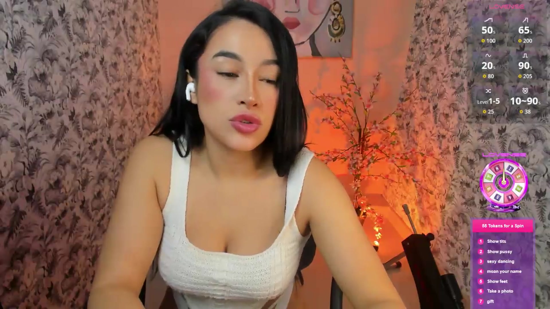 Gallery image thumbnail from Angelvicky's myfreecams stream on, 06/27/2026, 15:16 image 2 of 20