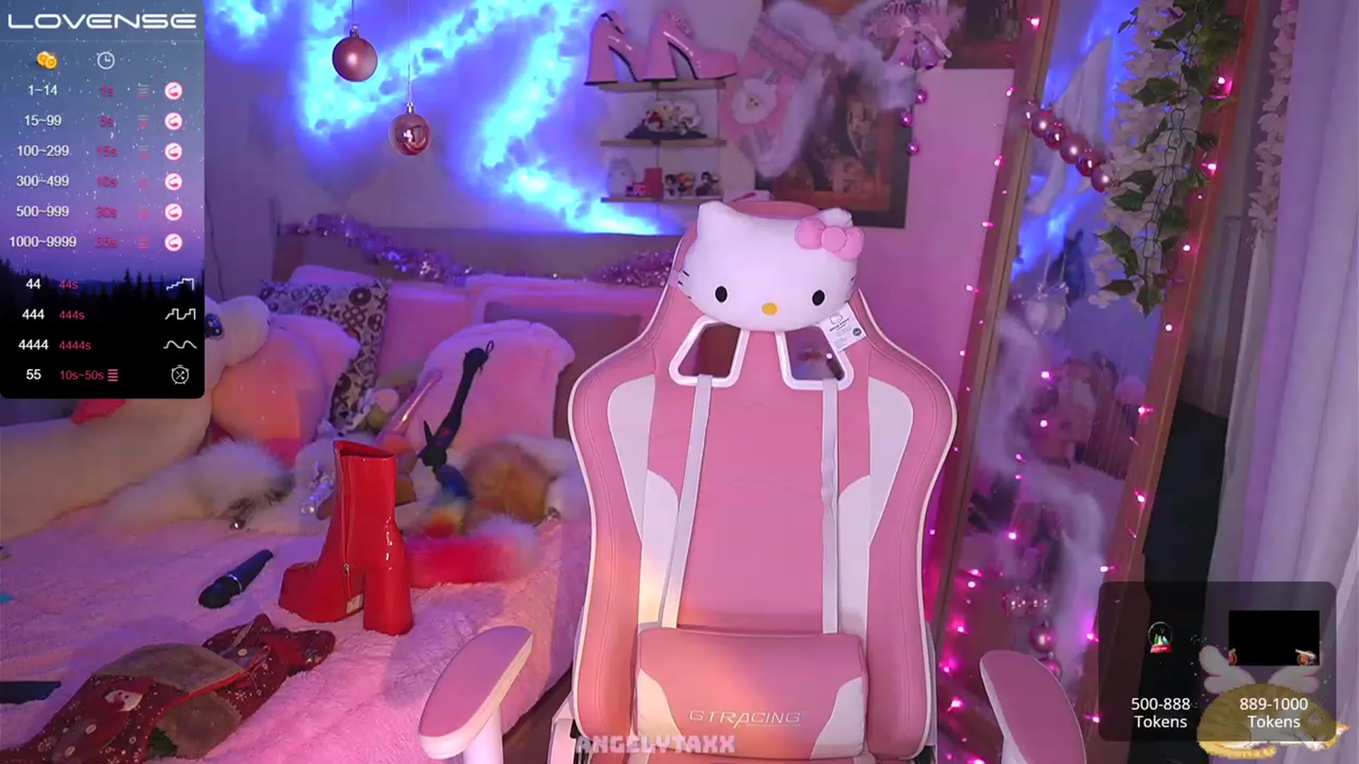 Gallery image thumbnail from Angelytaxx's myfreecams stream on, 12/26/2022, 24:17 image 19 of 20