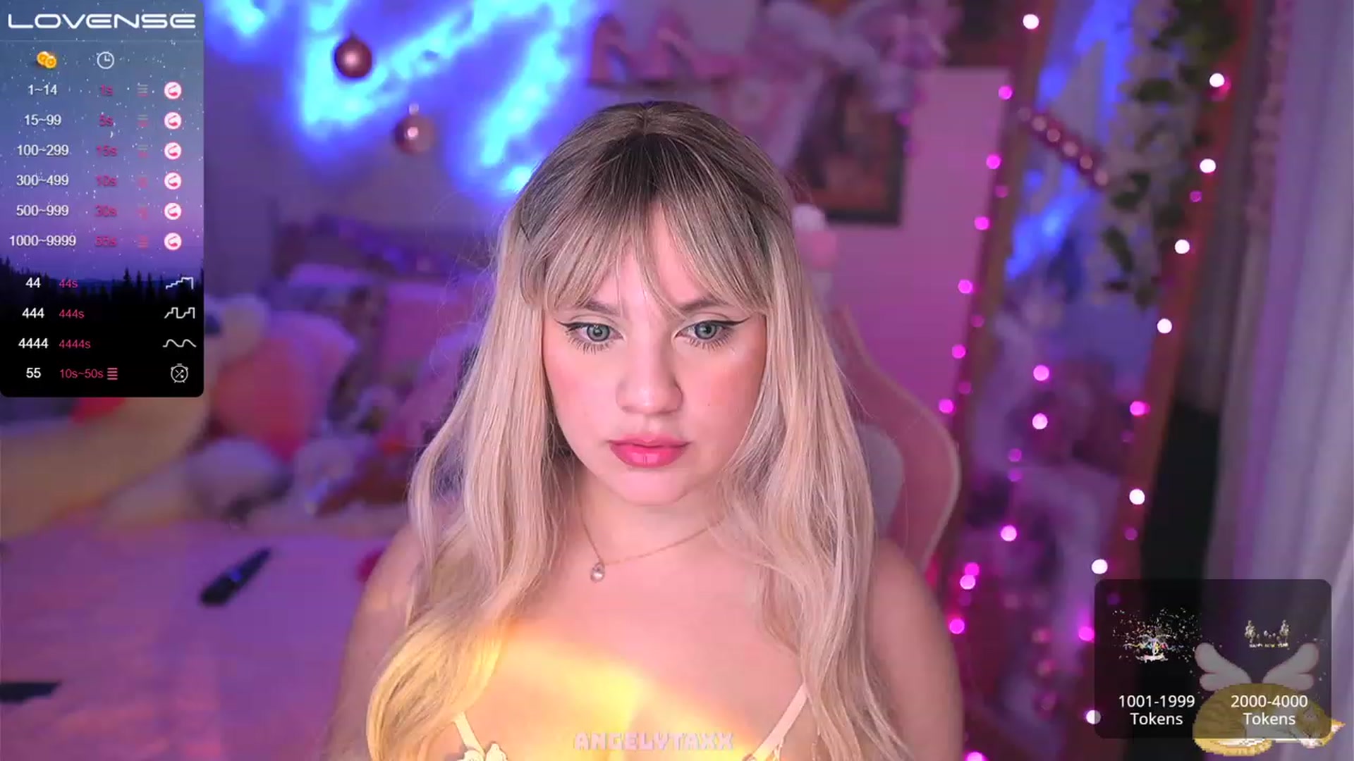 Gallery image thumbnail from Angelytaxx's myfreecams stream on, 12/26/2022, 24:17 image 4 of 20