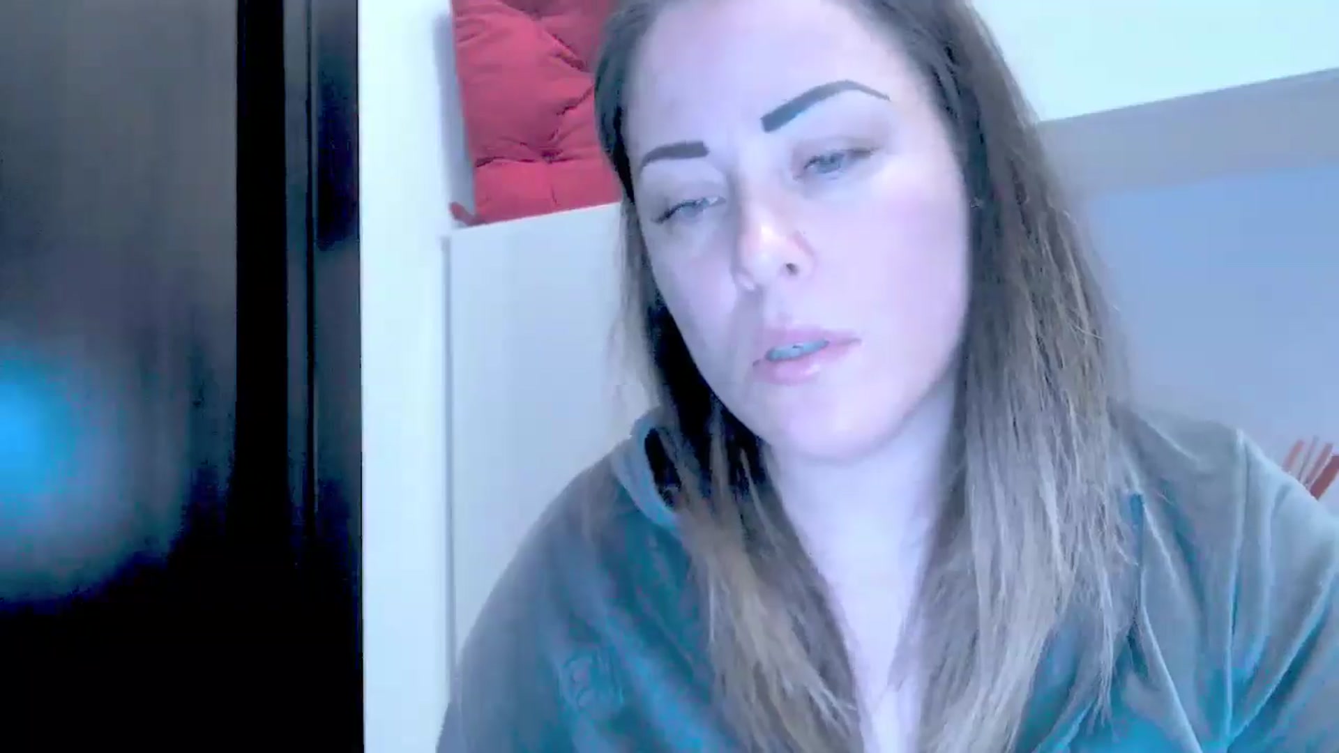 Gallery image thumbnail from AngieAss's myfreecams stream on, 05/09/2025, 15:06 image 12 of 20