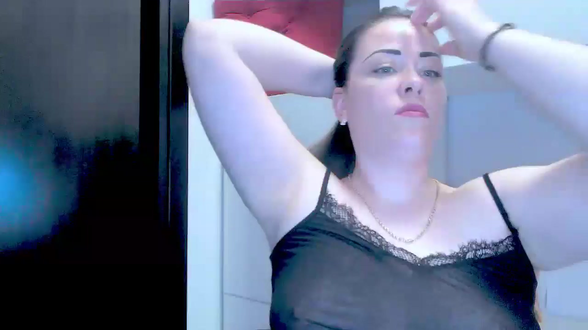 Gallery image thumbnail from AngieAss's myfreecams stream on, 05/19/2025, 15:07 image 10 of 20