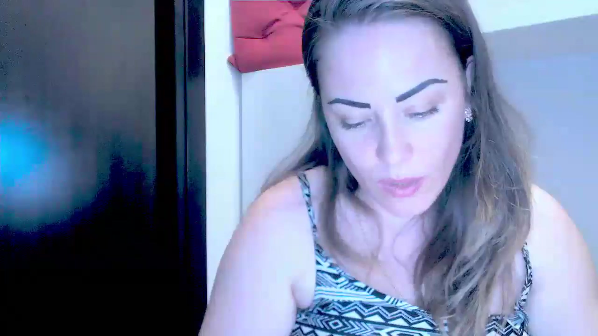 Gallery image thumbnail from AngieAss's myfreecams stream on, 06/16/2025, 13:56 image 11 of 20