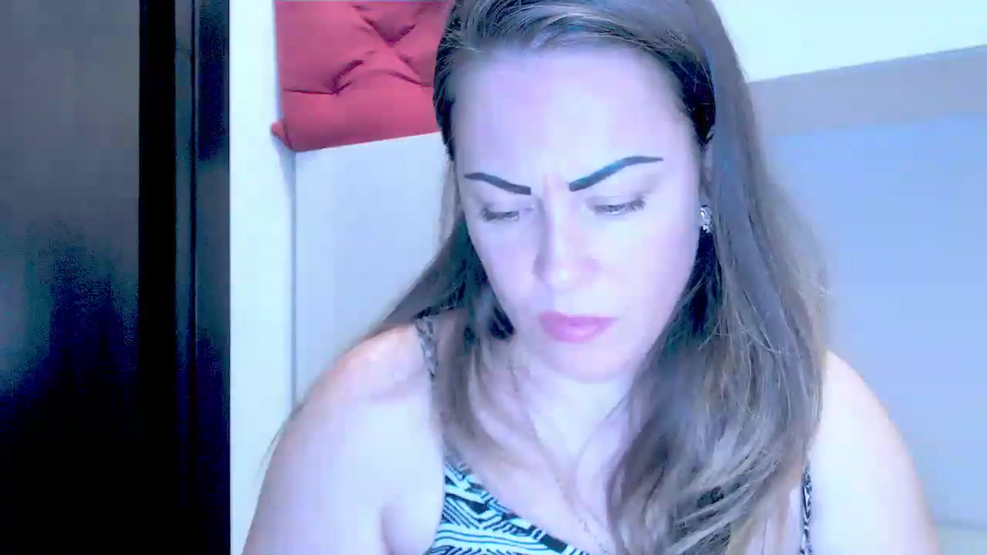 Gallery image thumbnail from AngieAss's myfreecams stream on, 06/16/2025, 13:56 image 17 of 20