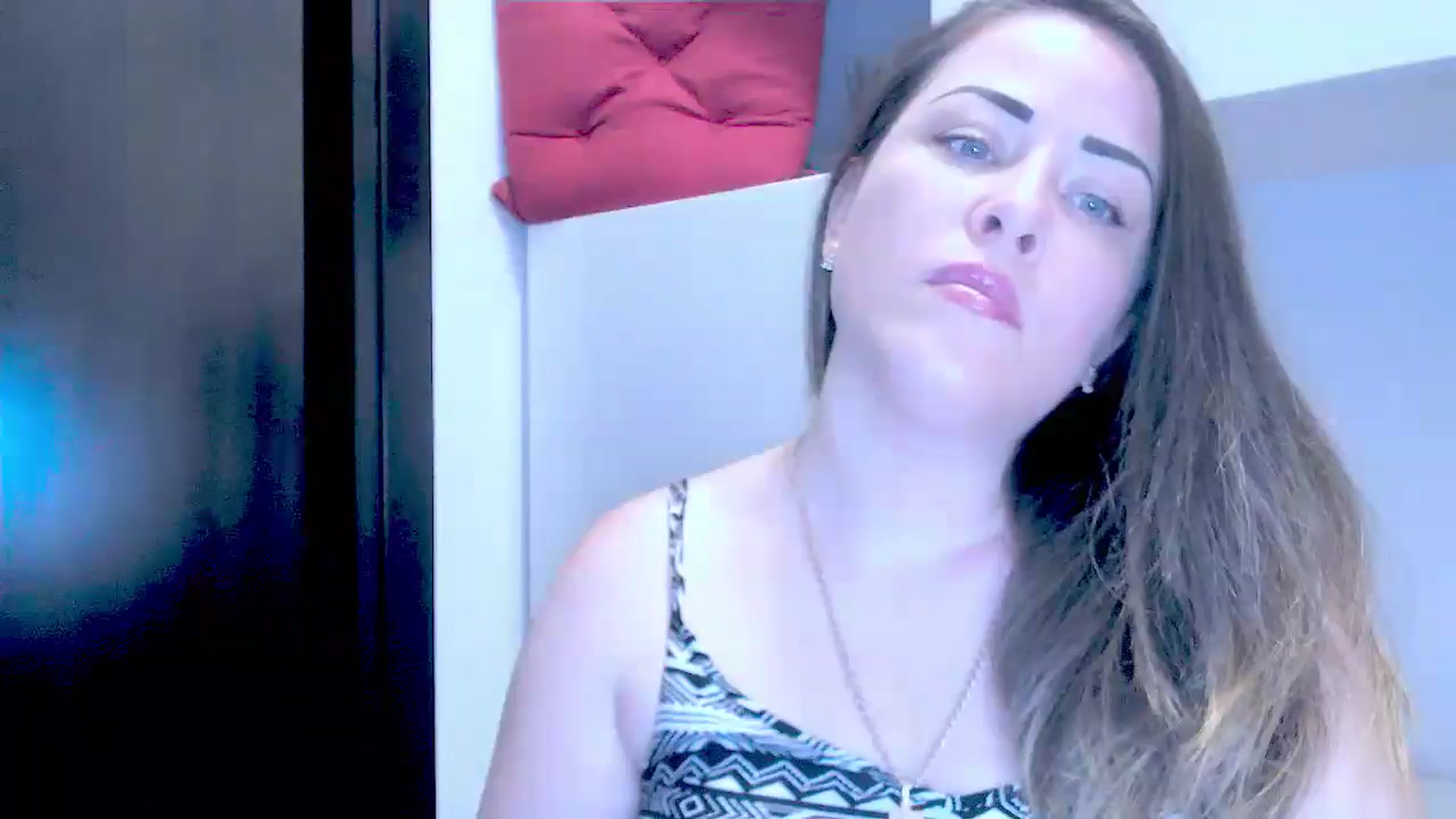 Gallery image thumbnail from AngieAss's myfreecams stream on, 06/16/2025, 13:56 image 3 of 20