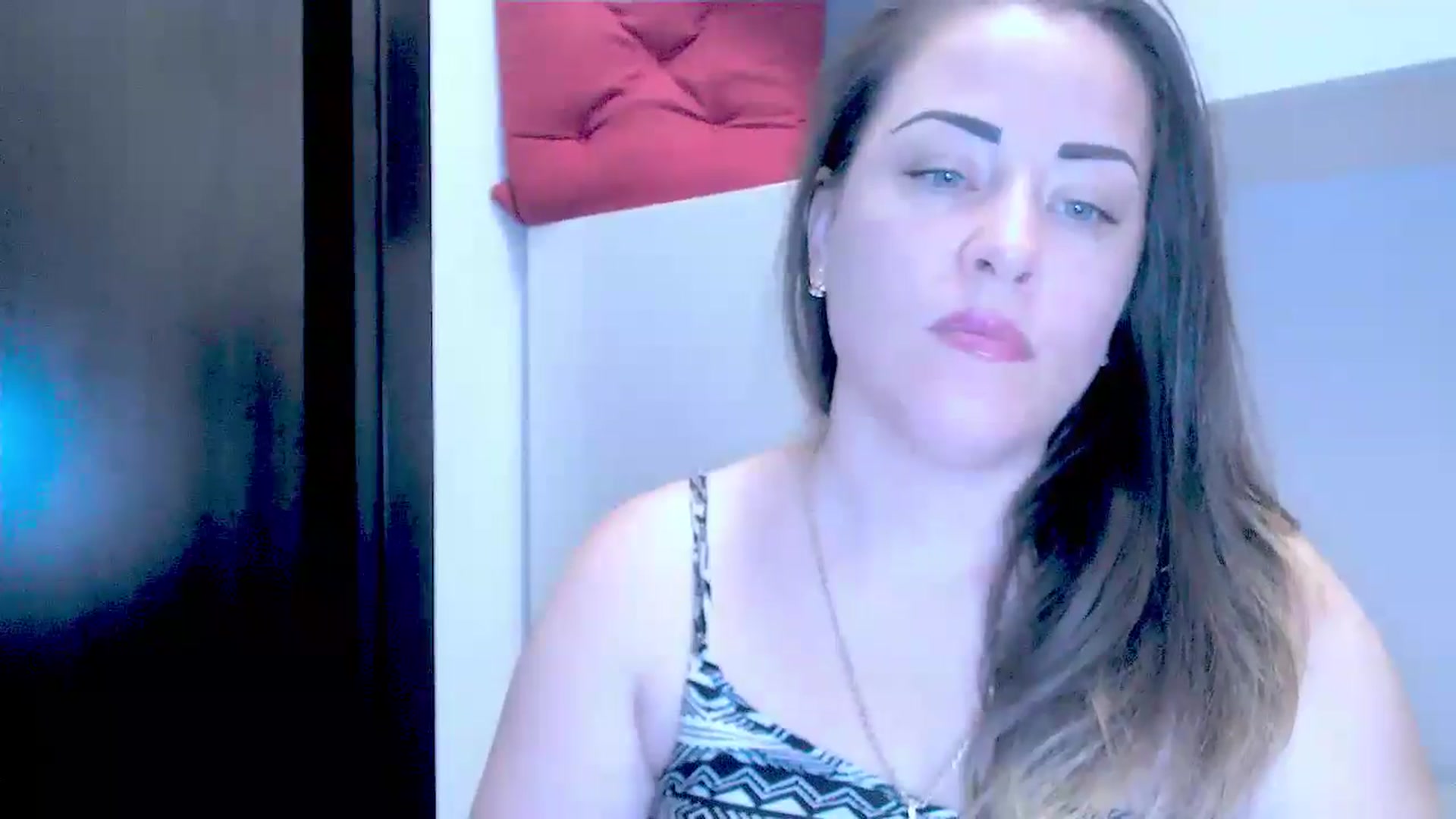 Gallery image thumbnail from AngieAss's myfreecams stream on, 06/16/2025, 13:56 image 4 of 20