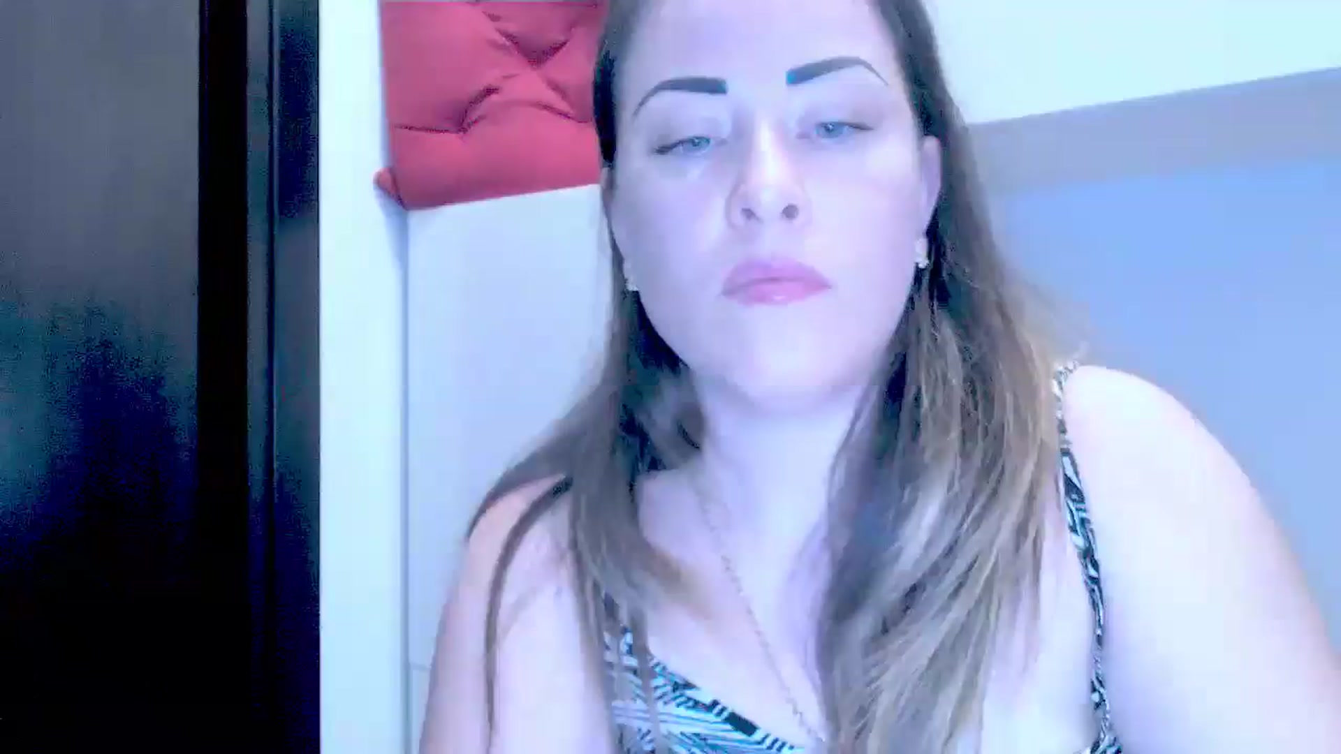 Gallery image thumbnail from AngieAss's myfreecams stream on, 06/16/2025, 15:33 image 1 of 20