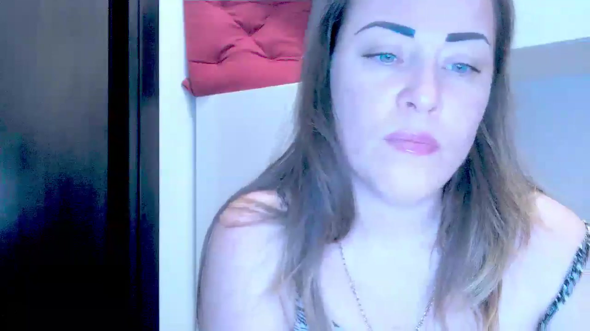 Gallery image thumbnail from AngieAss's myfreecams stream on, 06/16/2025, 15:33 image 3 of 20