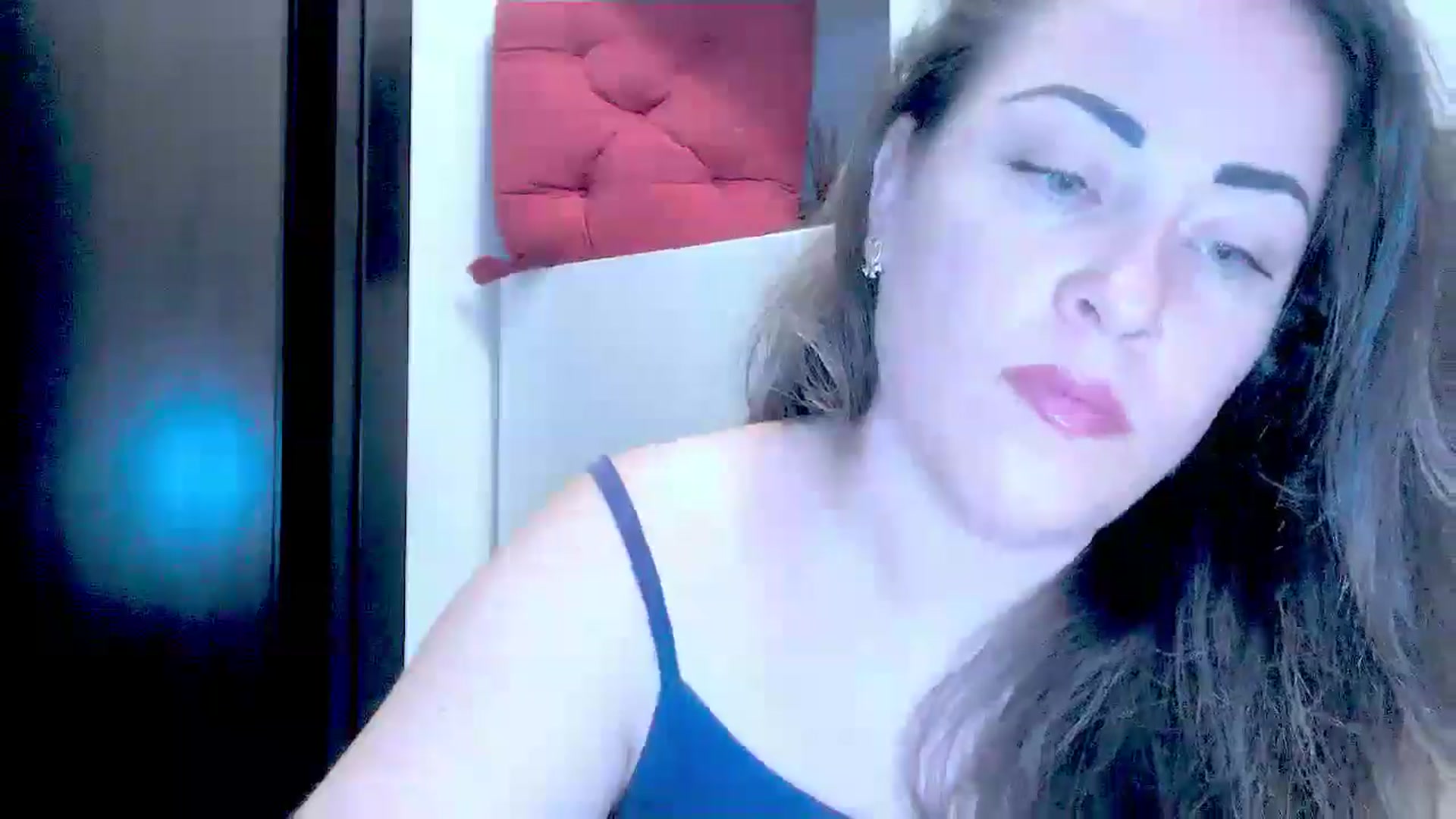 Gallery image thumbnail from AngieAss's myfreecams stream on, 06/18/2025, 14:27 image 4 of 20