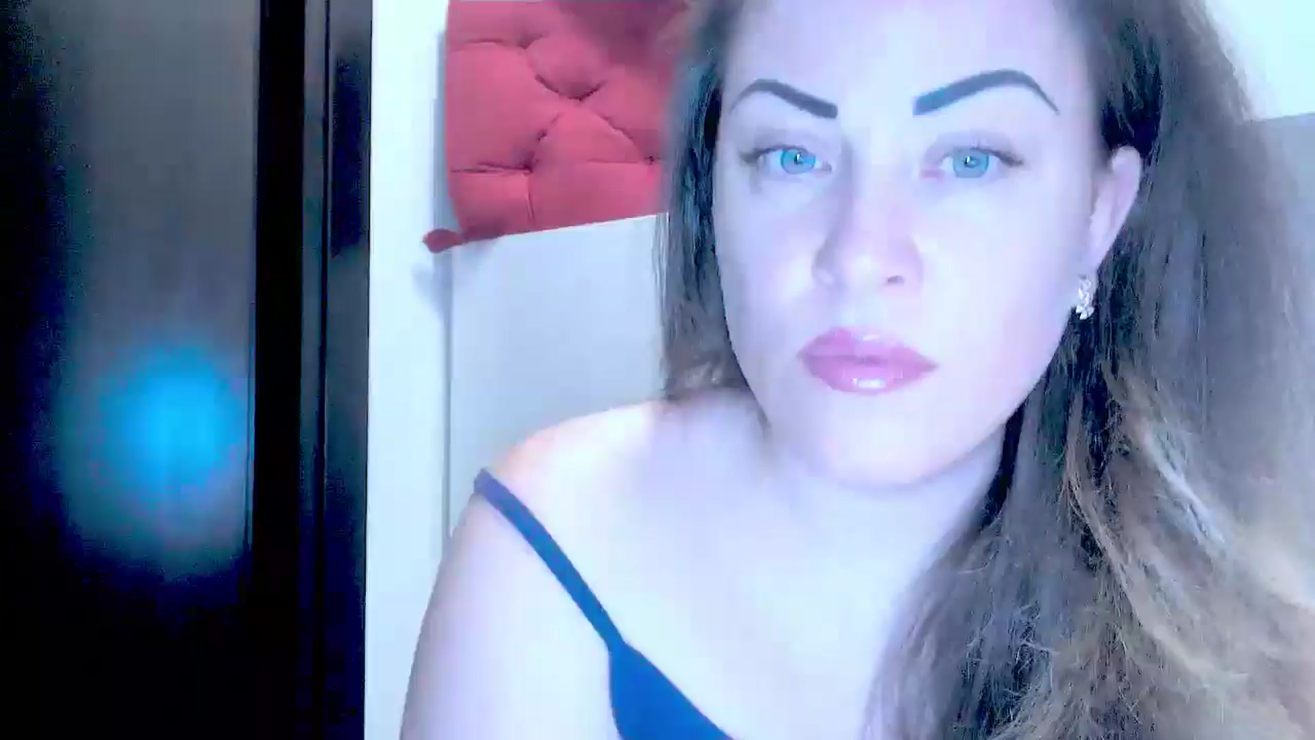 Gallery image thumbnail from AngieAss's myfreecams stream on, 06/18/2025, 14:27 image 1 of 20