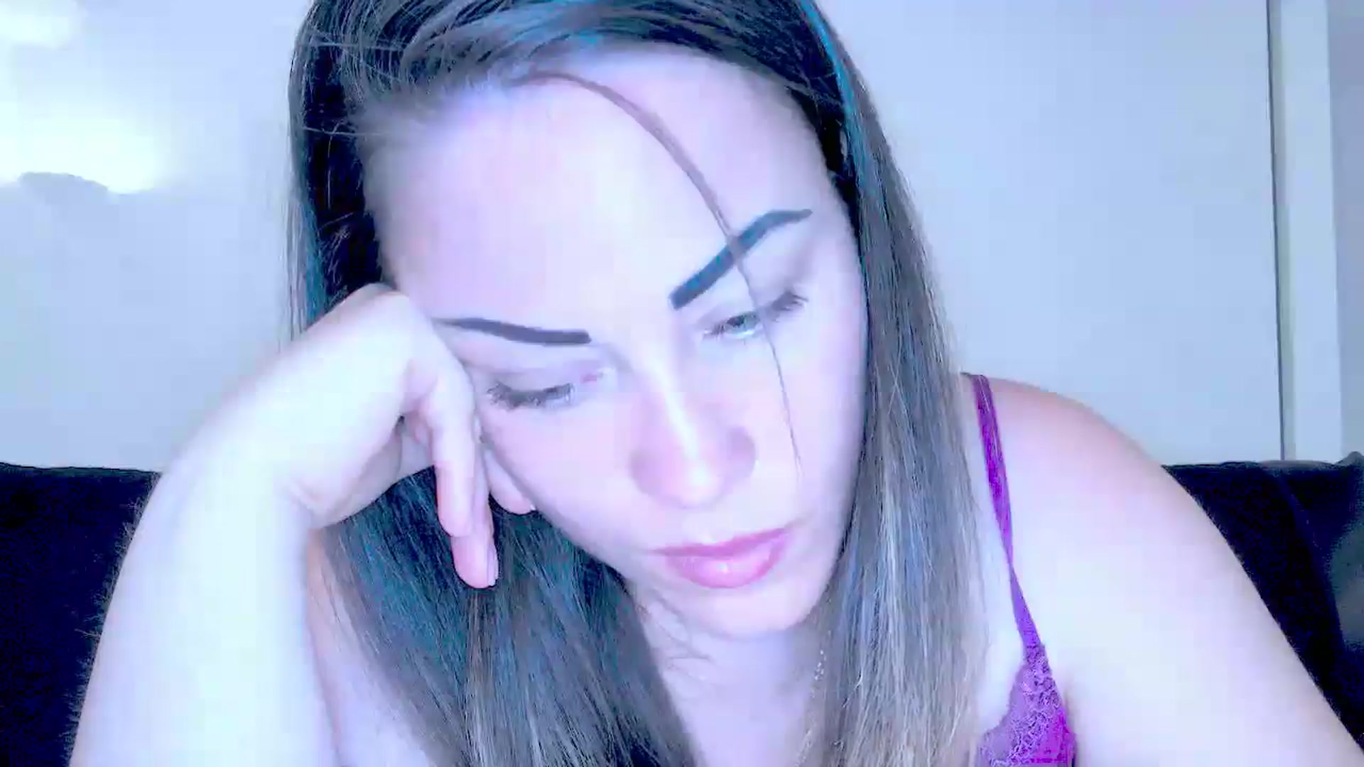 Gallery image thumbnail from AngieAss's myfreecams stream on, 06/19/2025, 14:31 image 17 of 20
