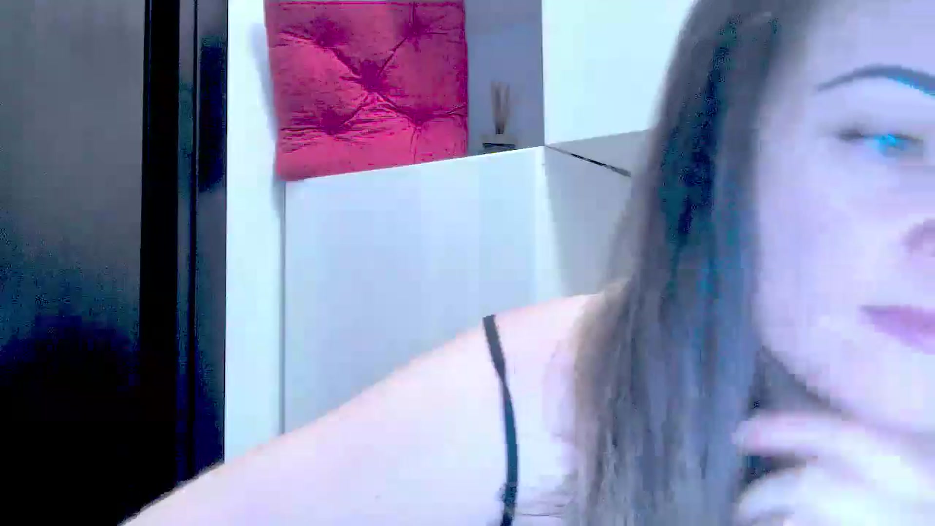 Gallery image thumbnail from AngieAss's myfreecams stream on, 06/27/2025, 14:21 image 6 of 20