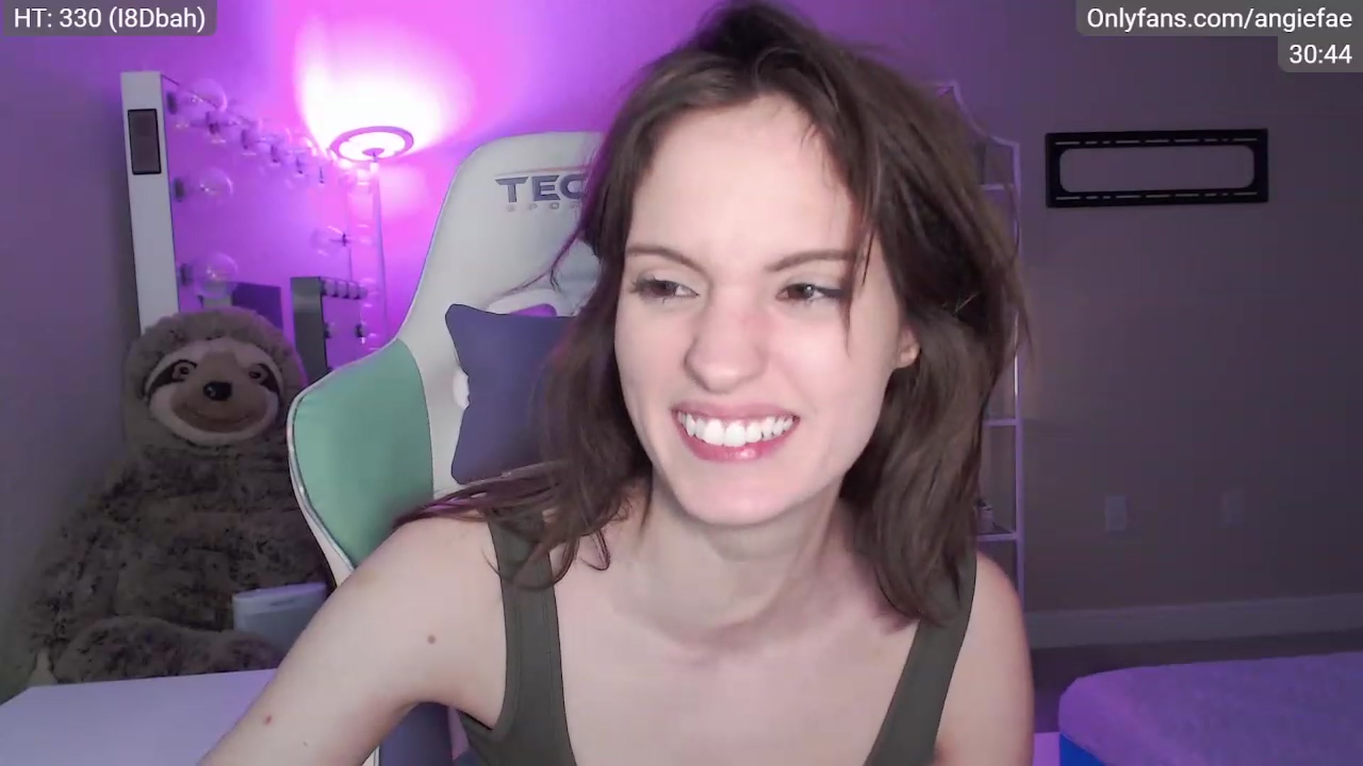 Gallery image thumbnail from AngieFae's myfreecams stream on, 11/27/2022, 09:01 image 19 of 20