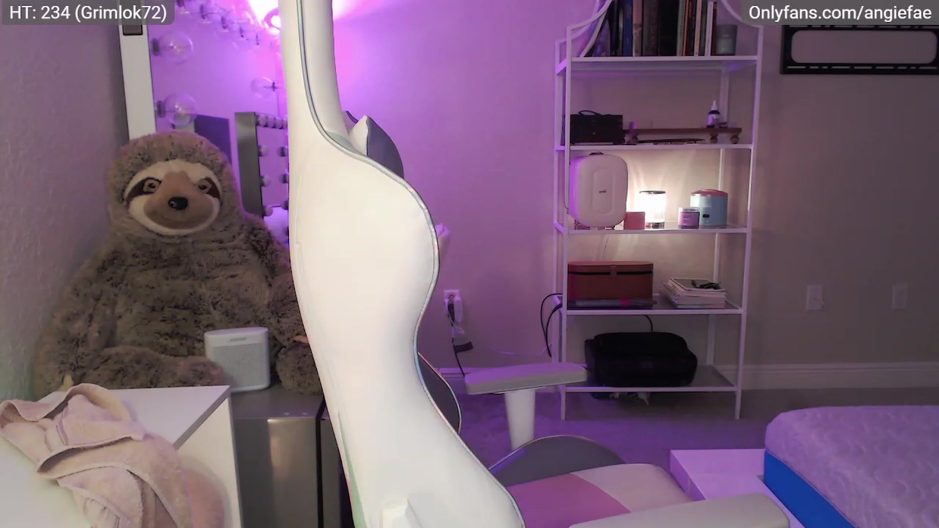 Gallery image thumbnail from AngieFae's myfreecams stream on, 11/27/2022, 09:01 image 11 of 20